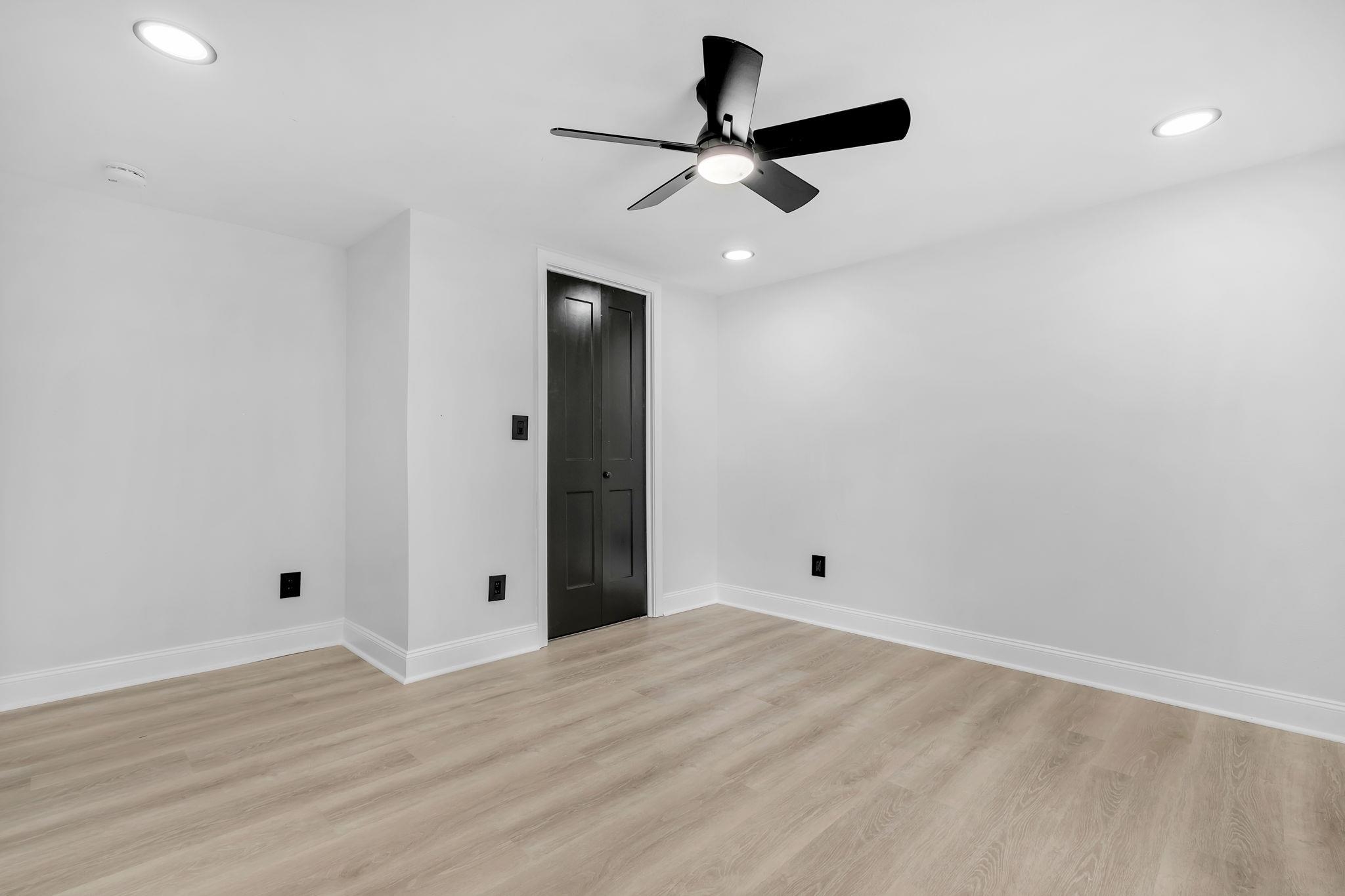 223 Tropicaire Street