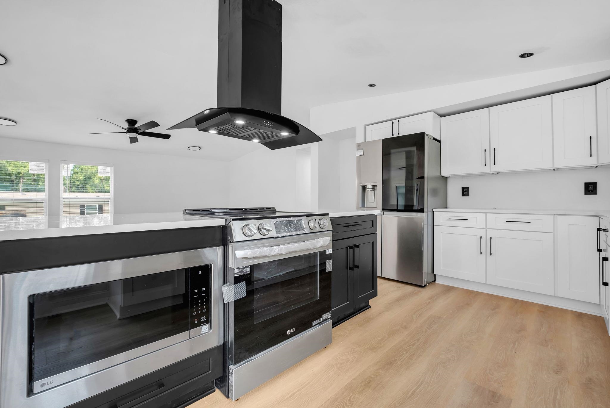 223 Tropicaire Street