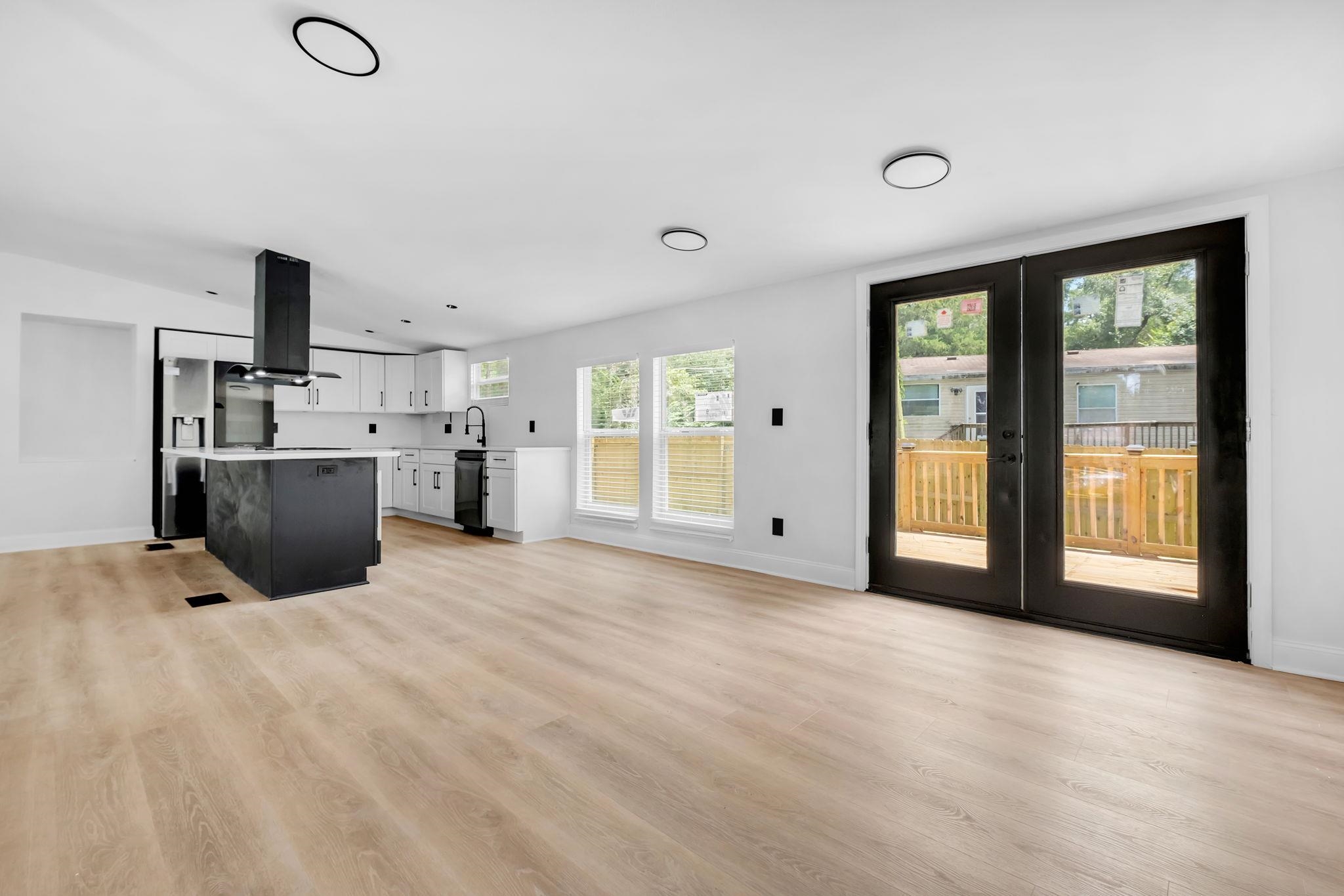 223 Tropicaire Street