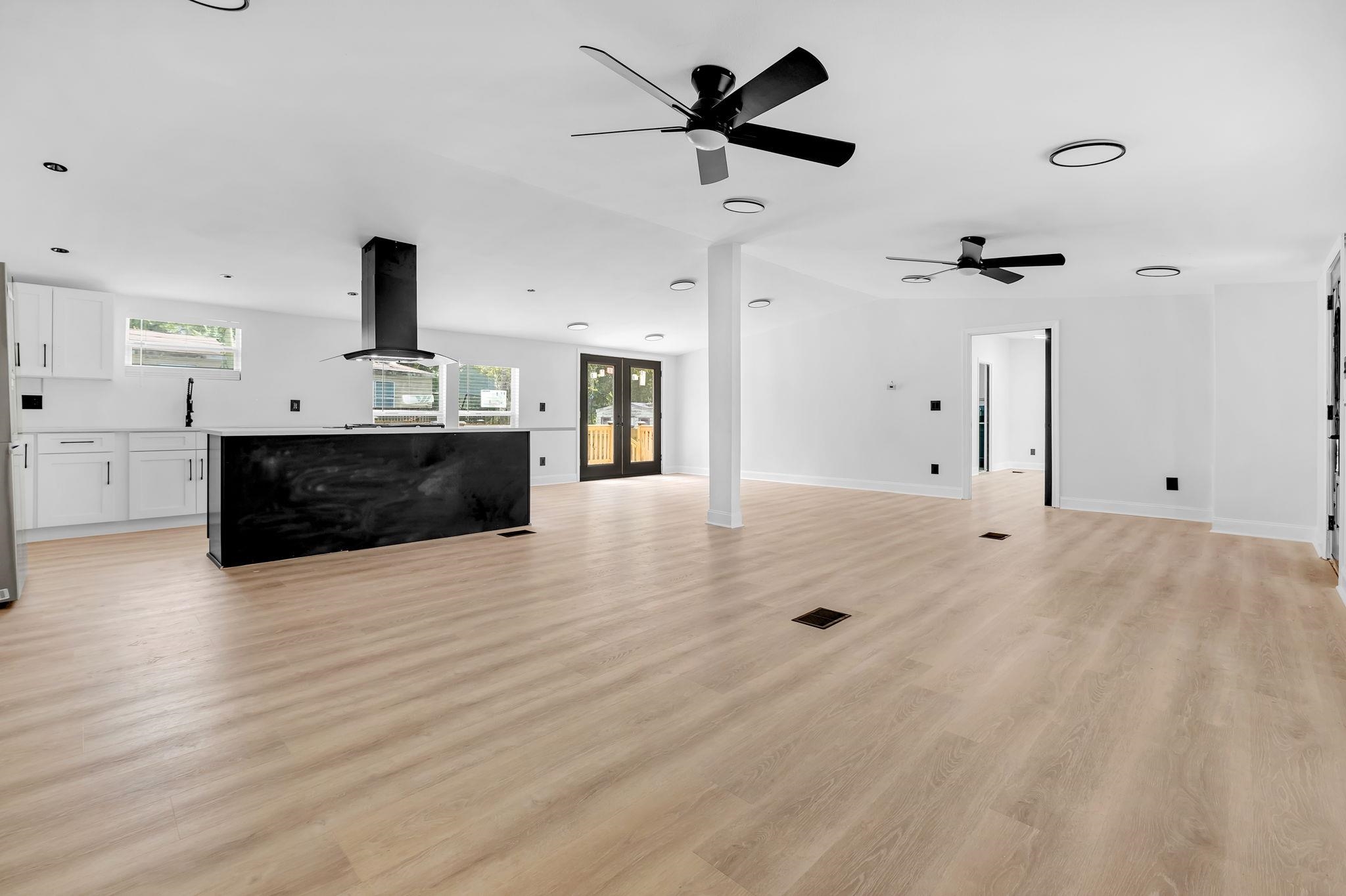 223 Tropicaire Street