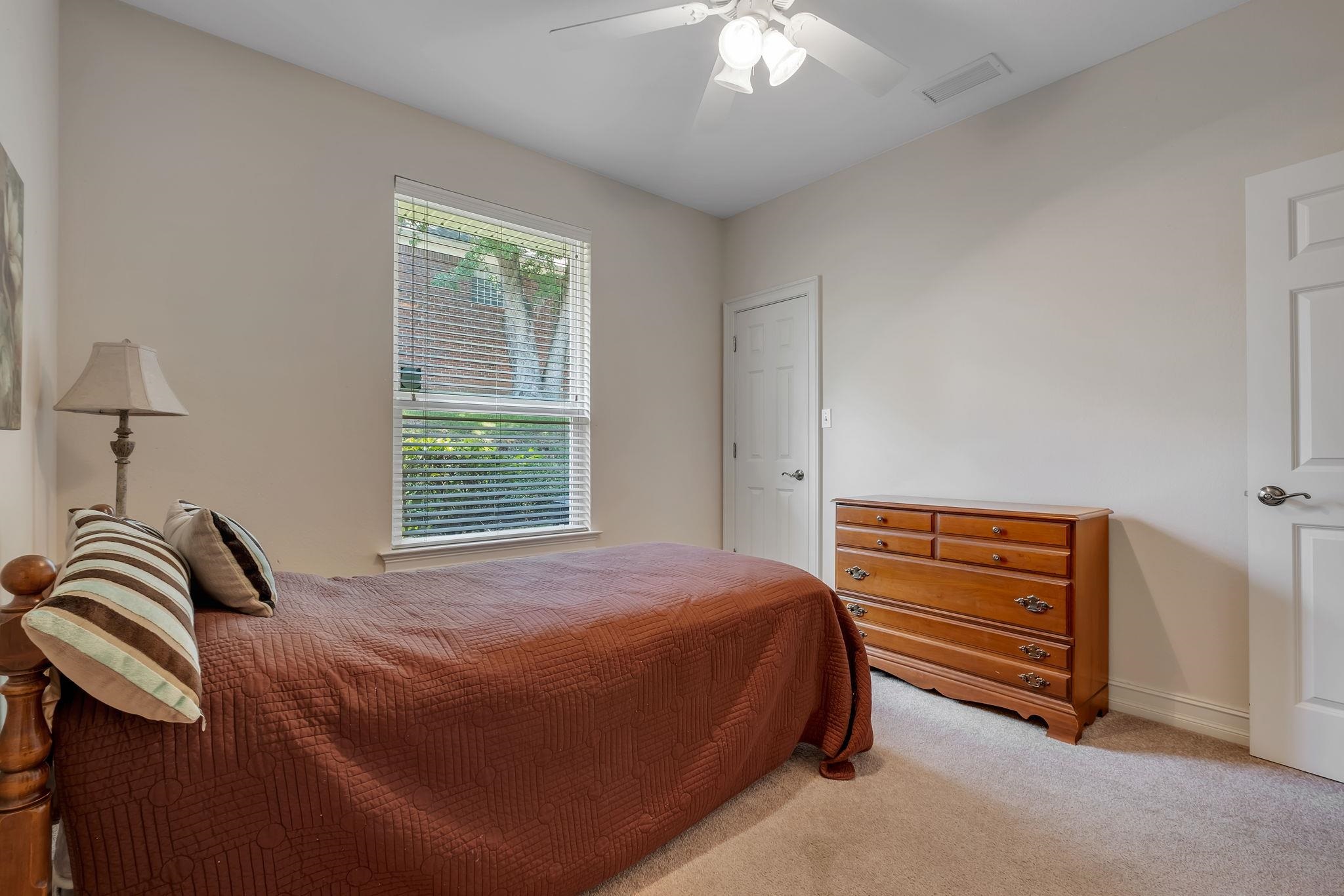 1153 W Ronds Pointe Drive