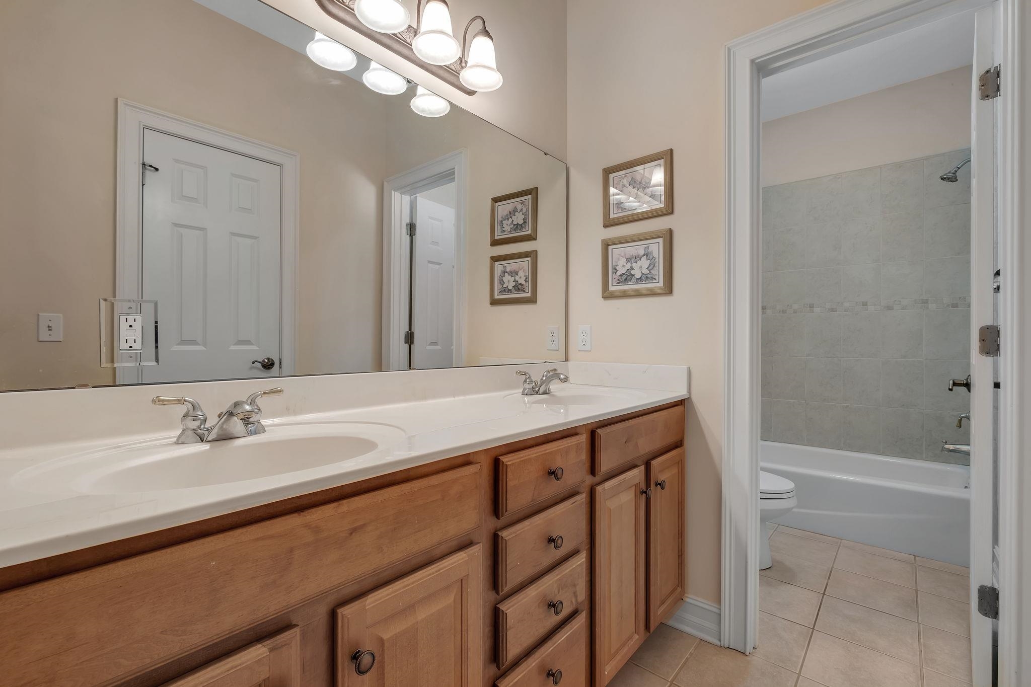 1153 W Ronds Pointe Drive