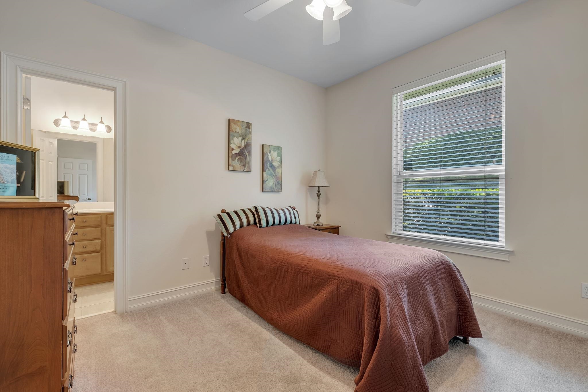 1153 W Ronds Pointe Drive