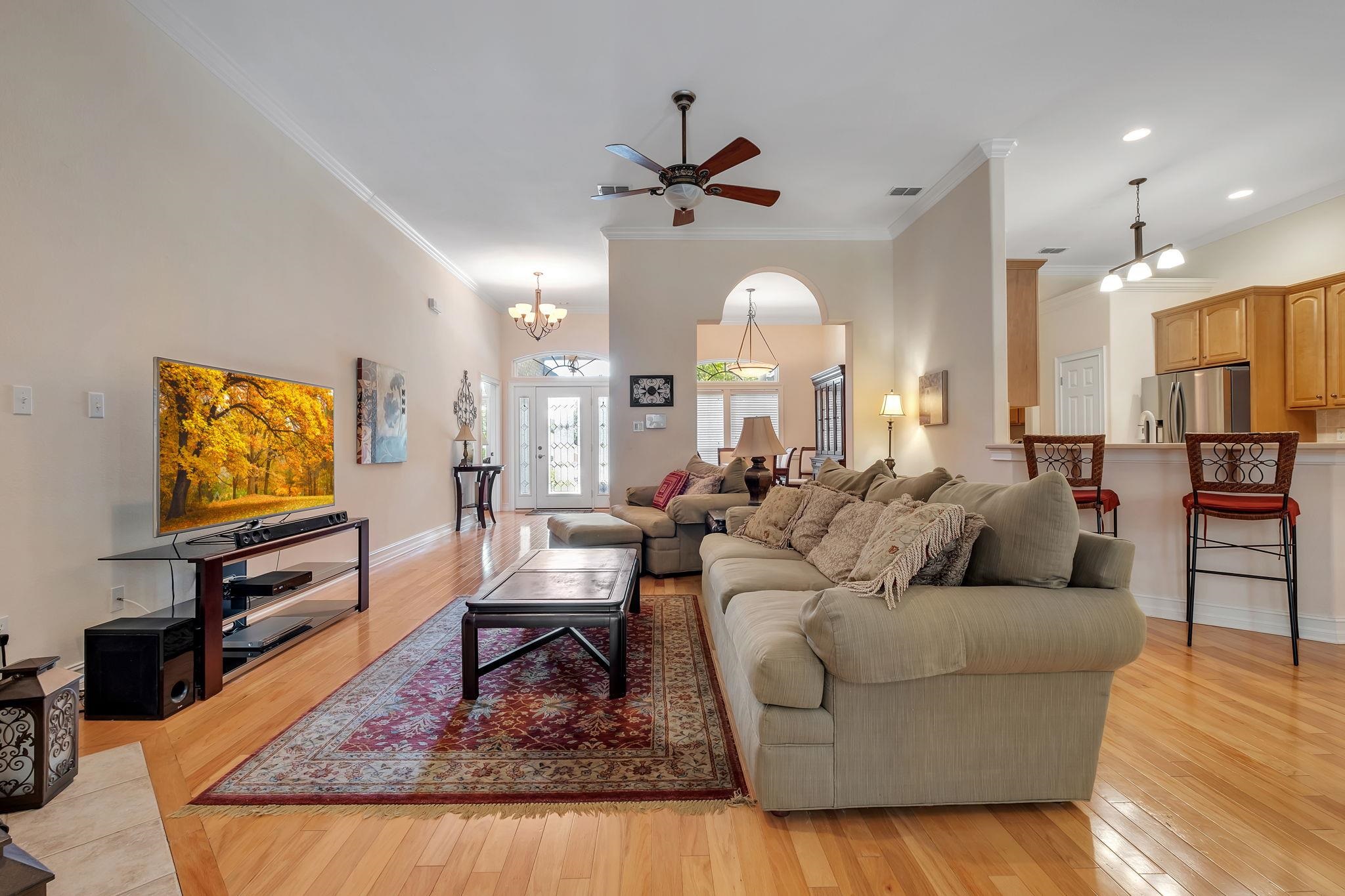 1153 W Ronds Pointe Drive