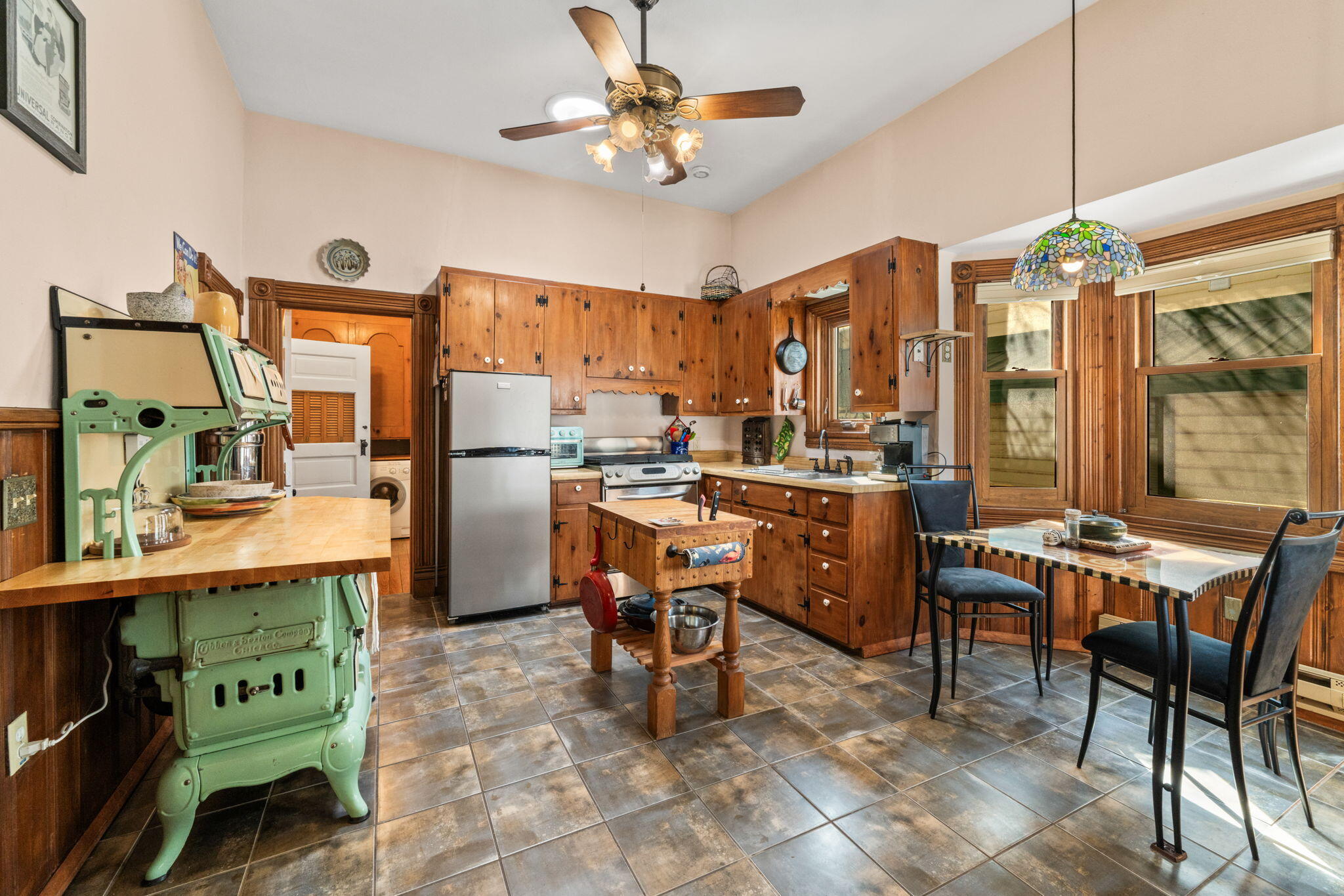 809 4th Street
