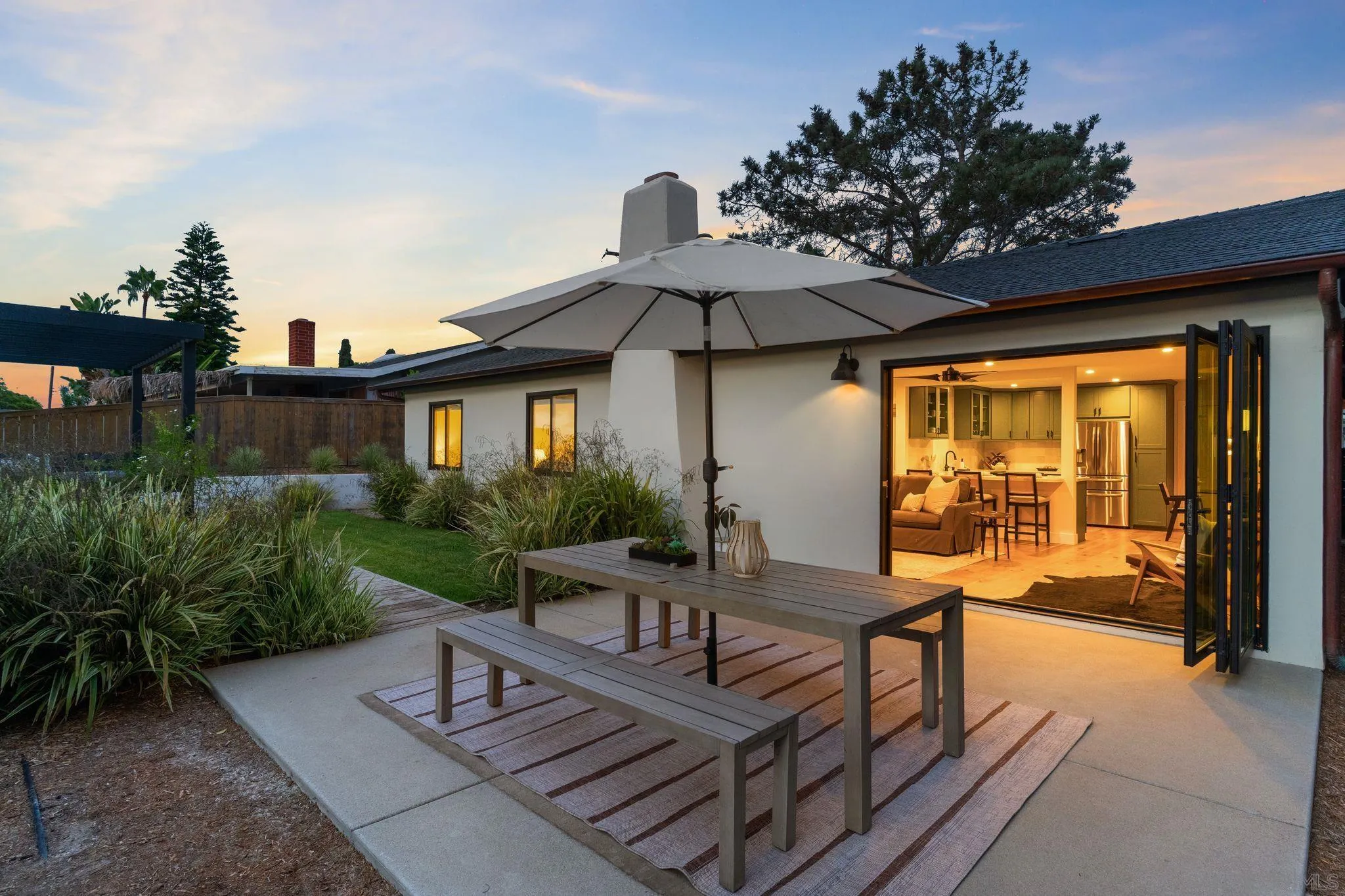 1836 Pariva Dr