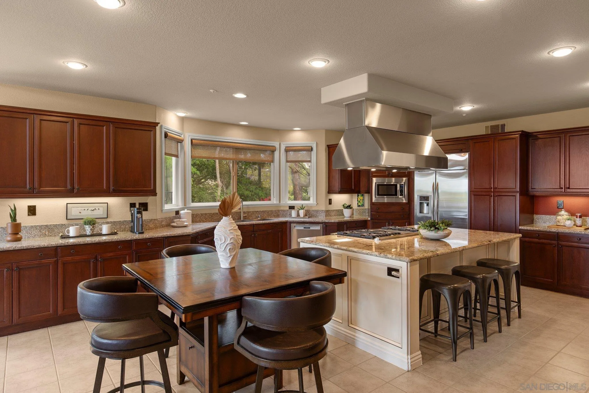 521 Latigo Row