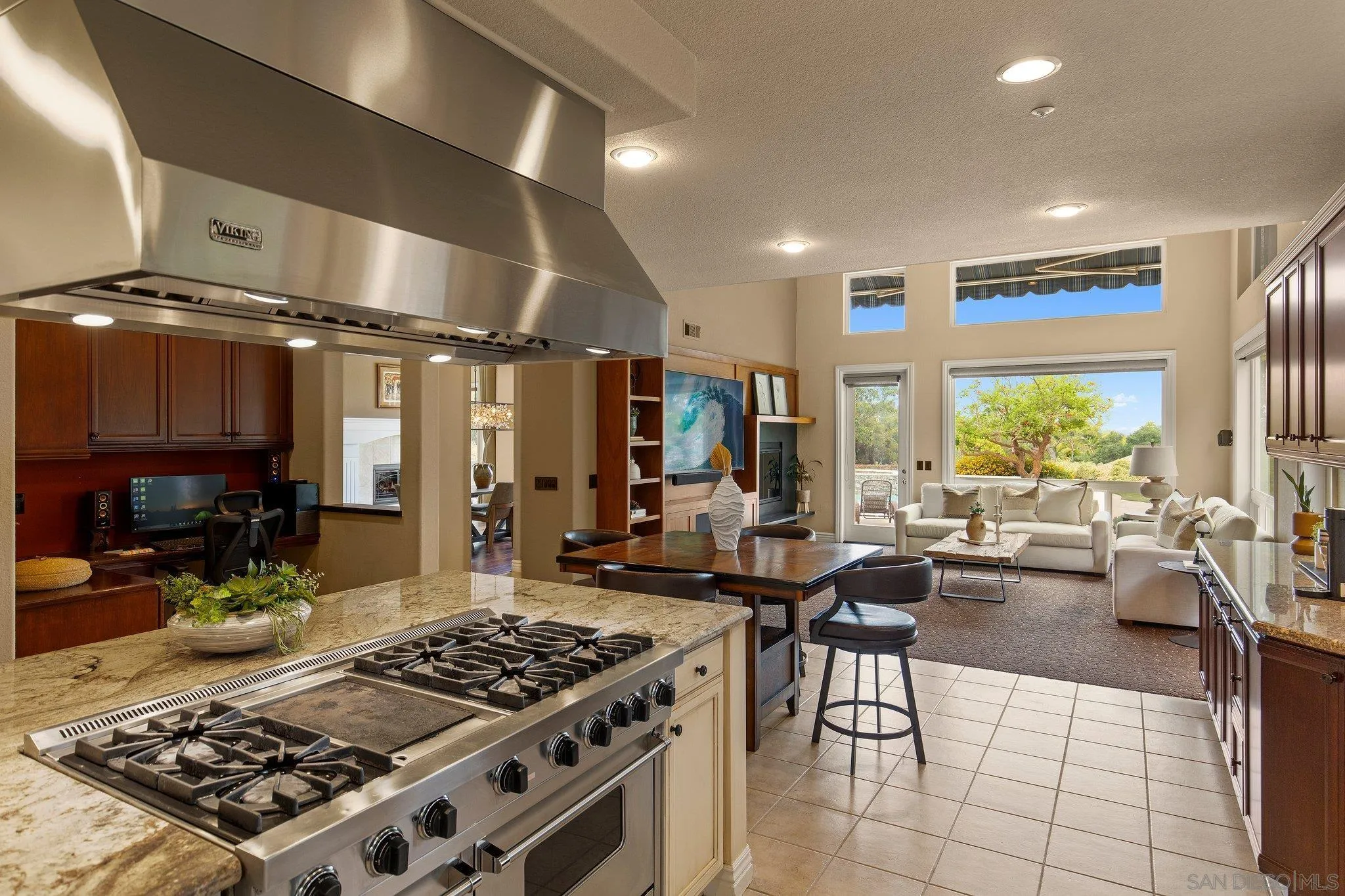 521 Latigo Row