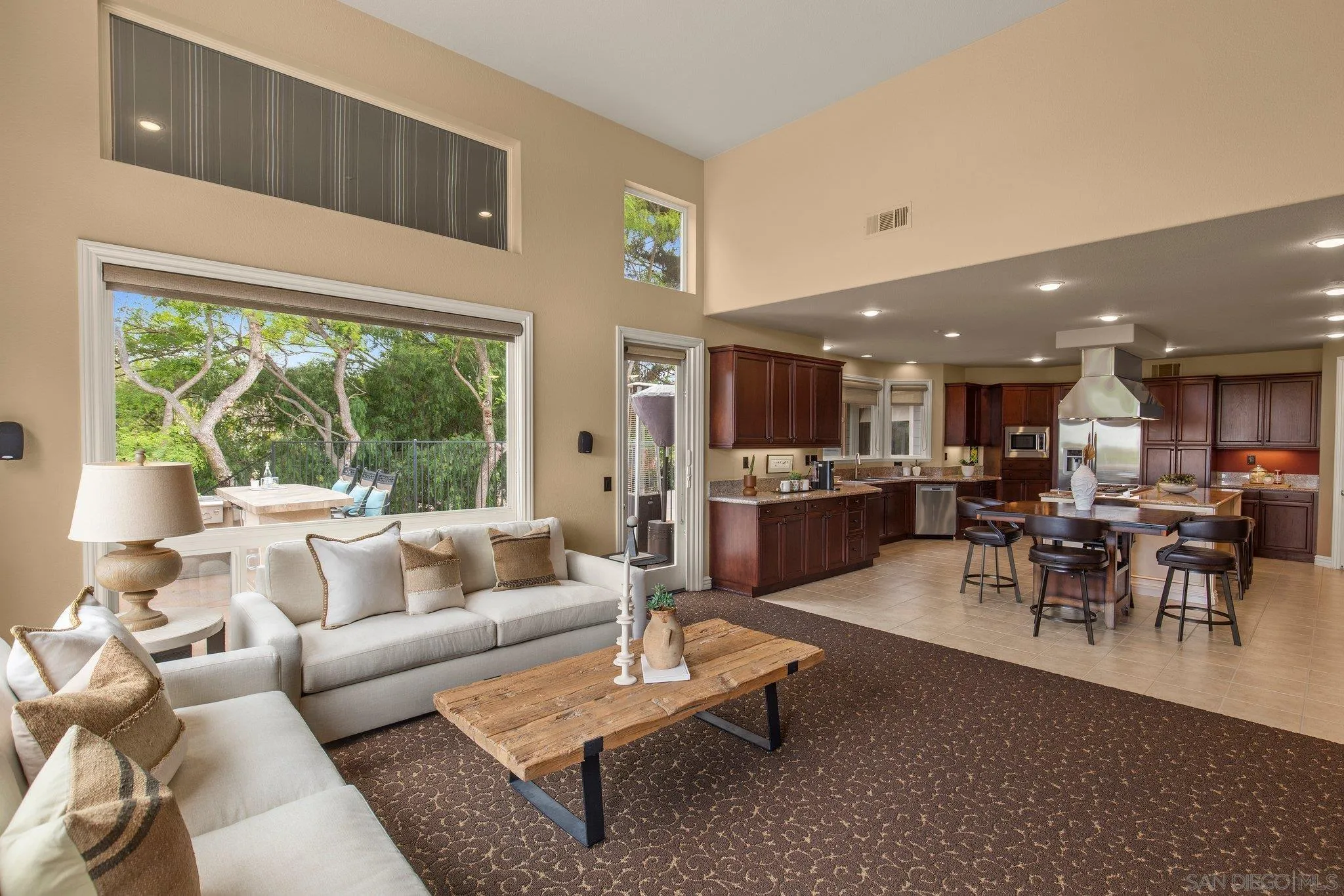 521 Latigo Row