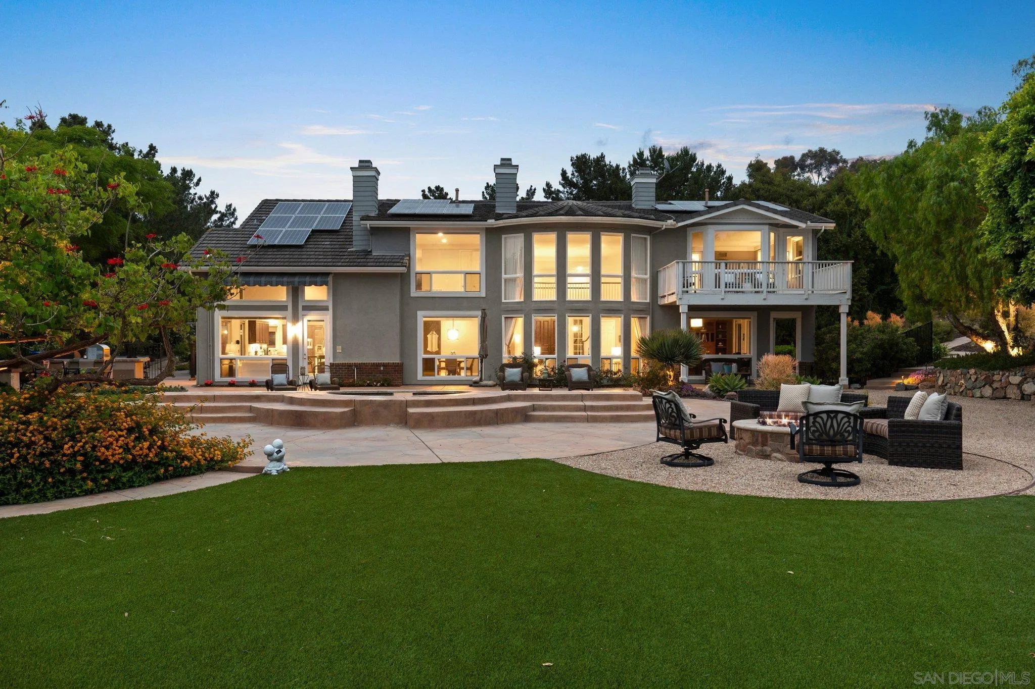 521 Latigo Row