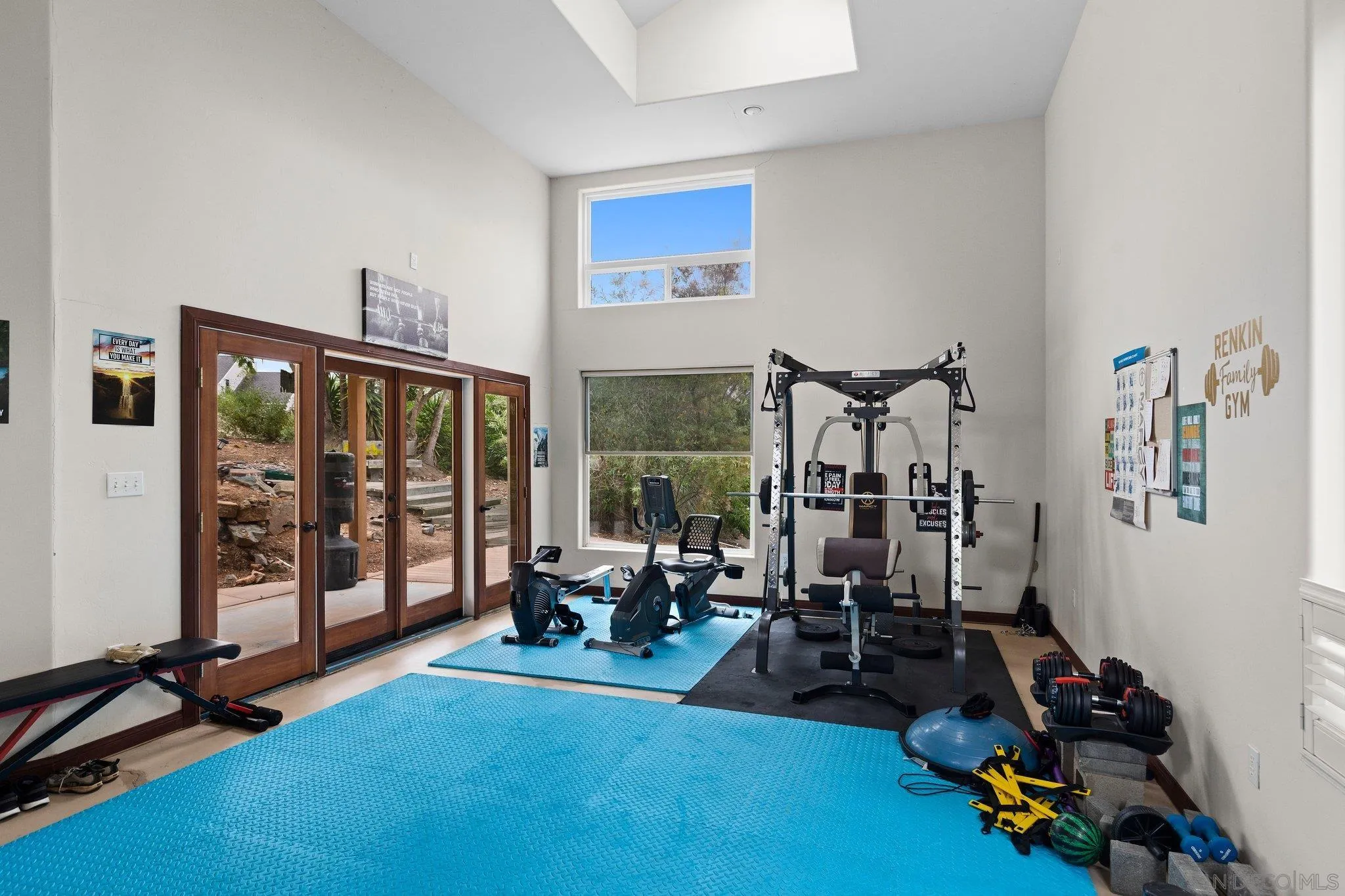 521 Latigo Row