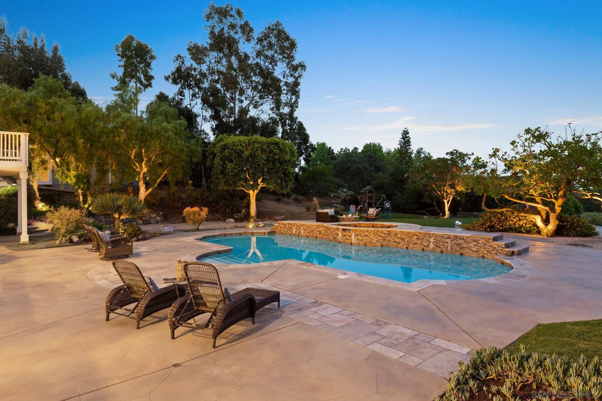 521 Latigo Row
