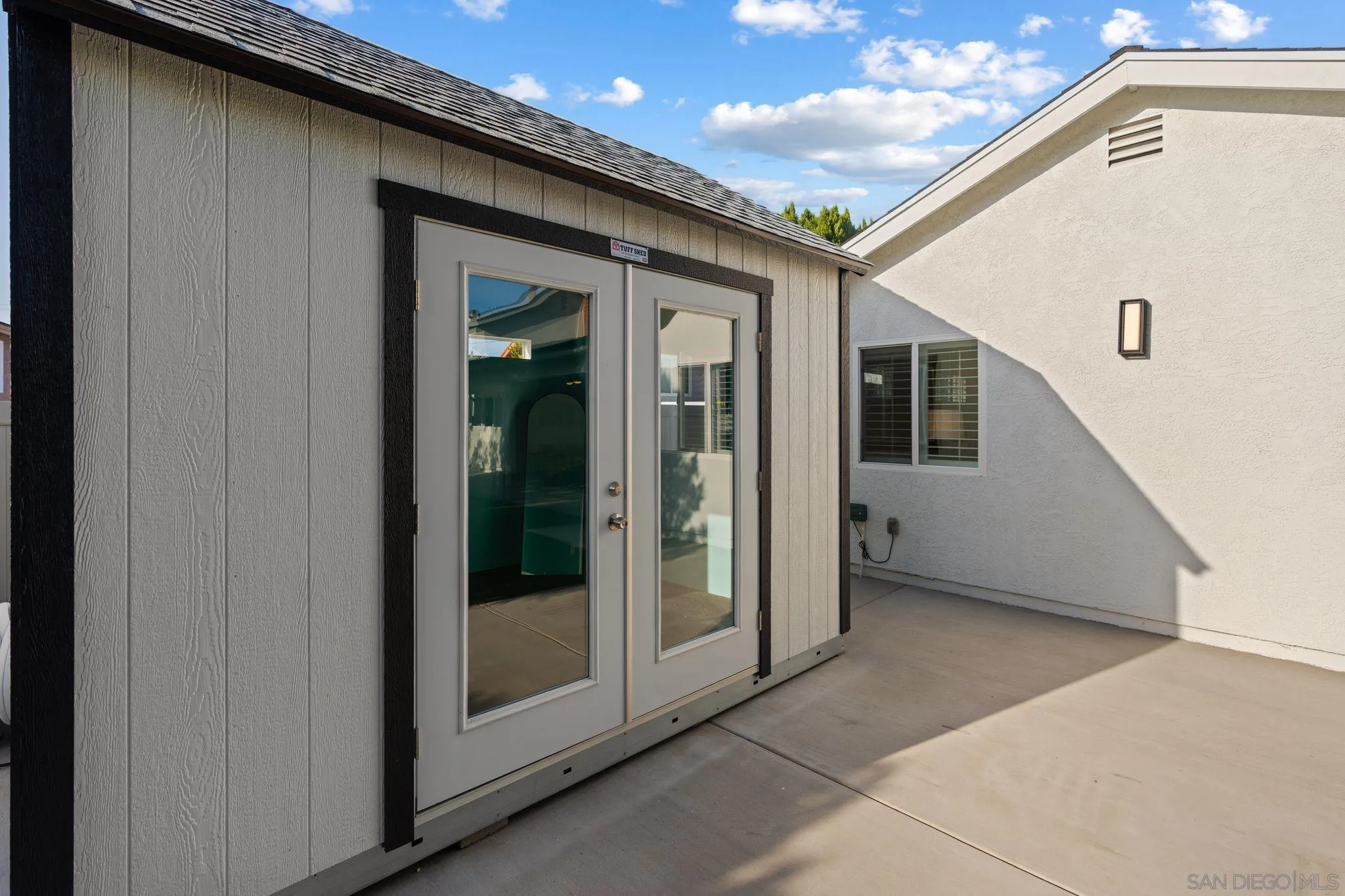 6282 Lake Leven Dr