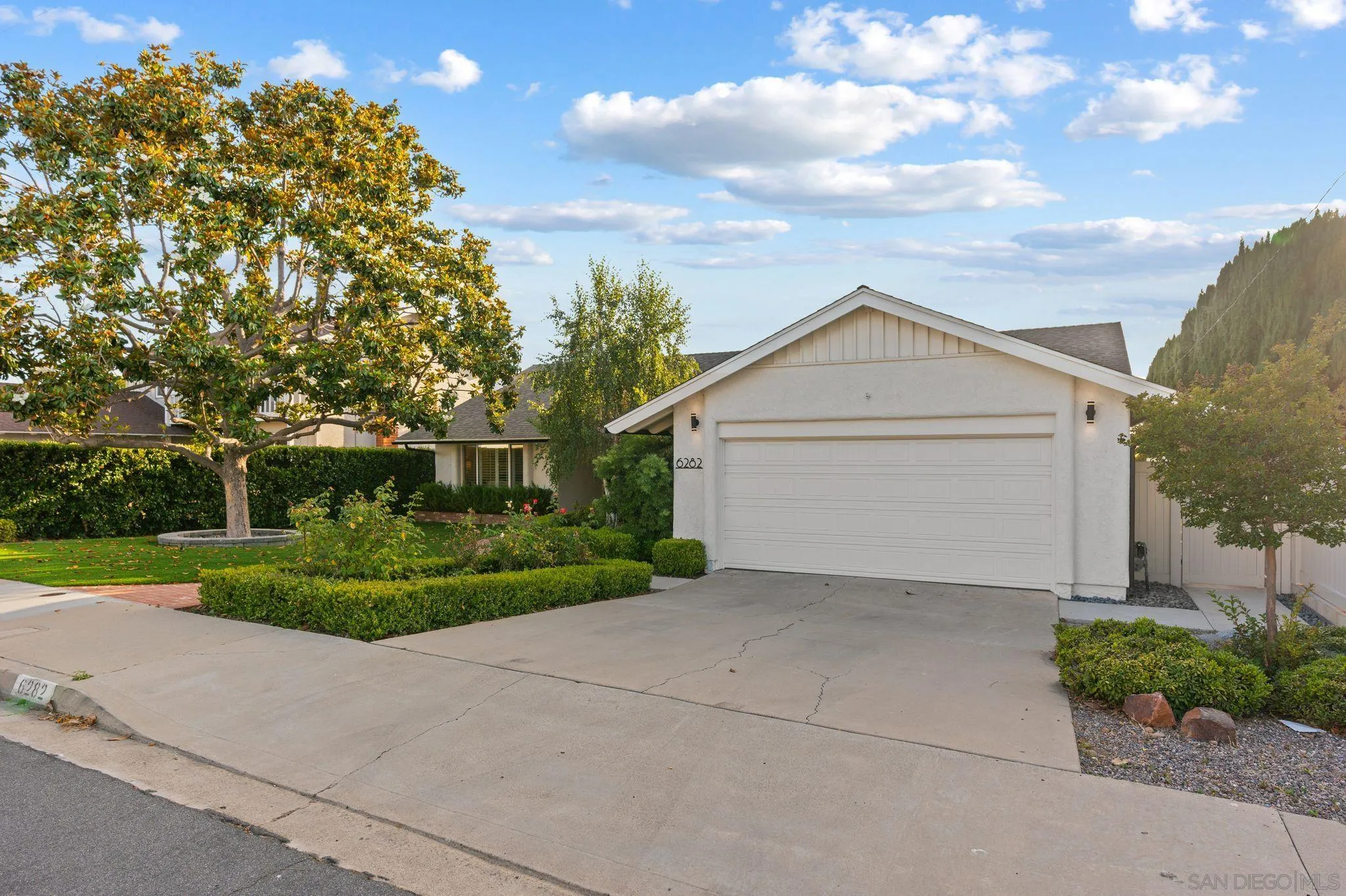 6282 Lake Leven Dr