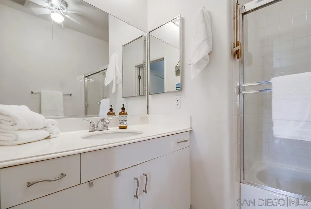 3534 Caminito El Rincon Unit 39