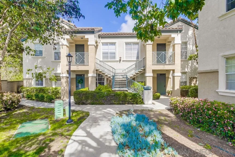 3534 Caminito El Rincon Unit 39