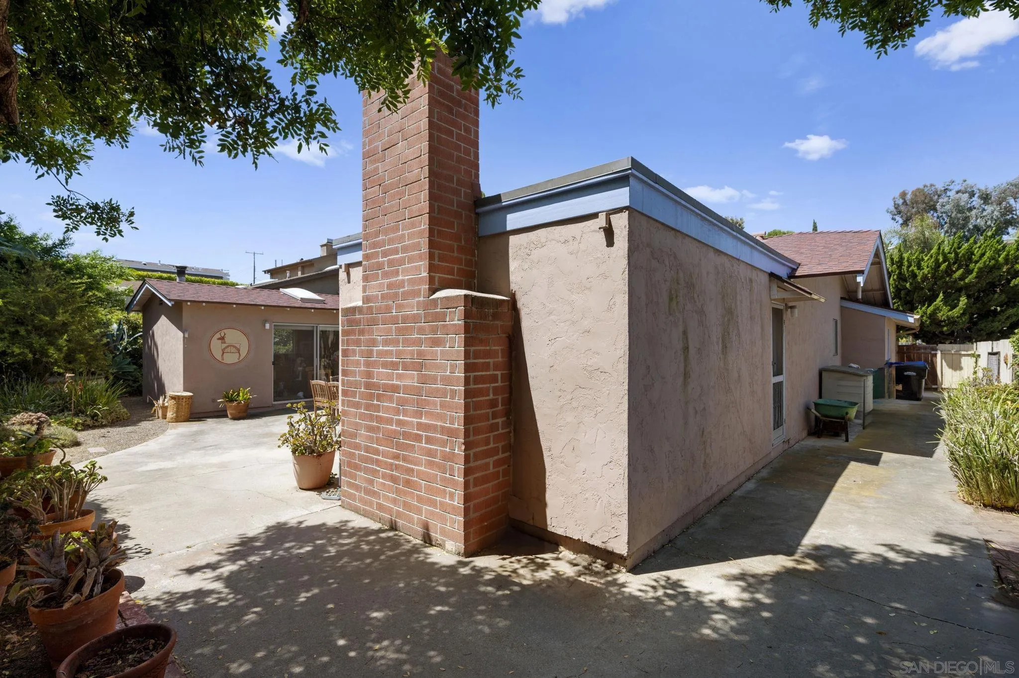 2303 Garfield Rd