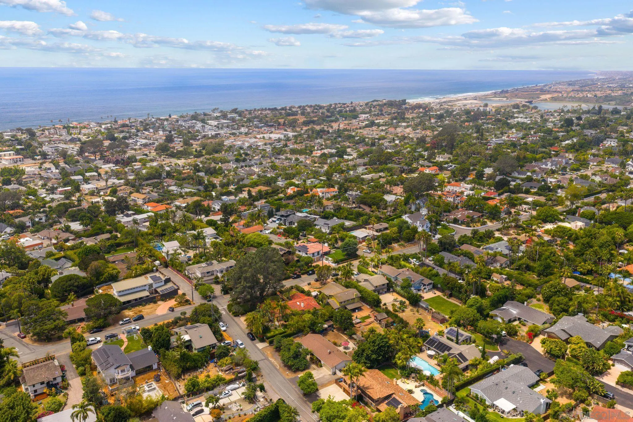 410 E Glaucus