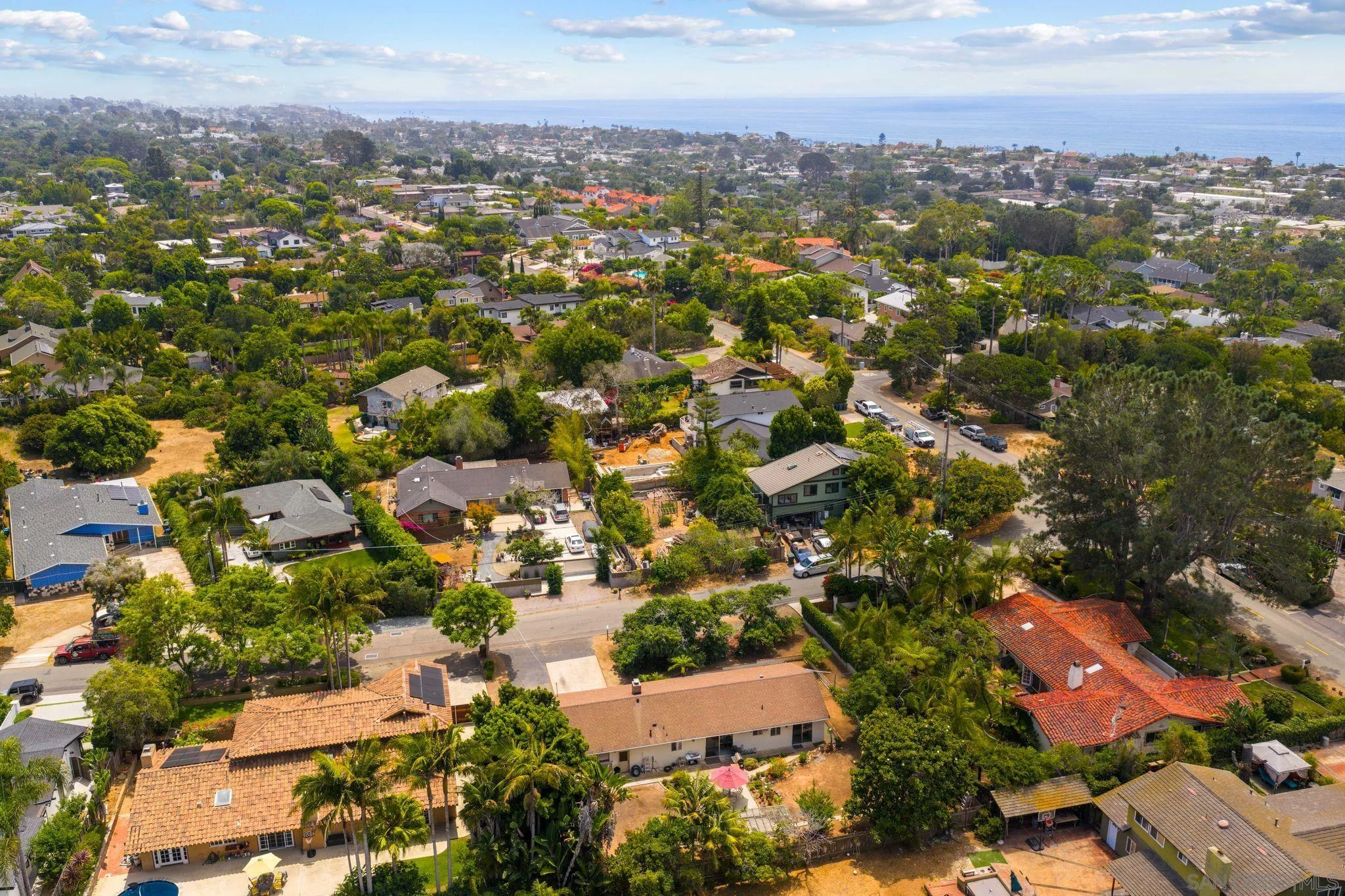 410 E Glaucus