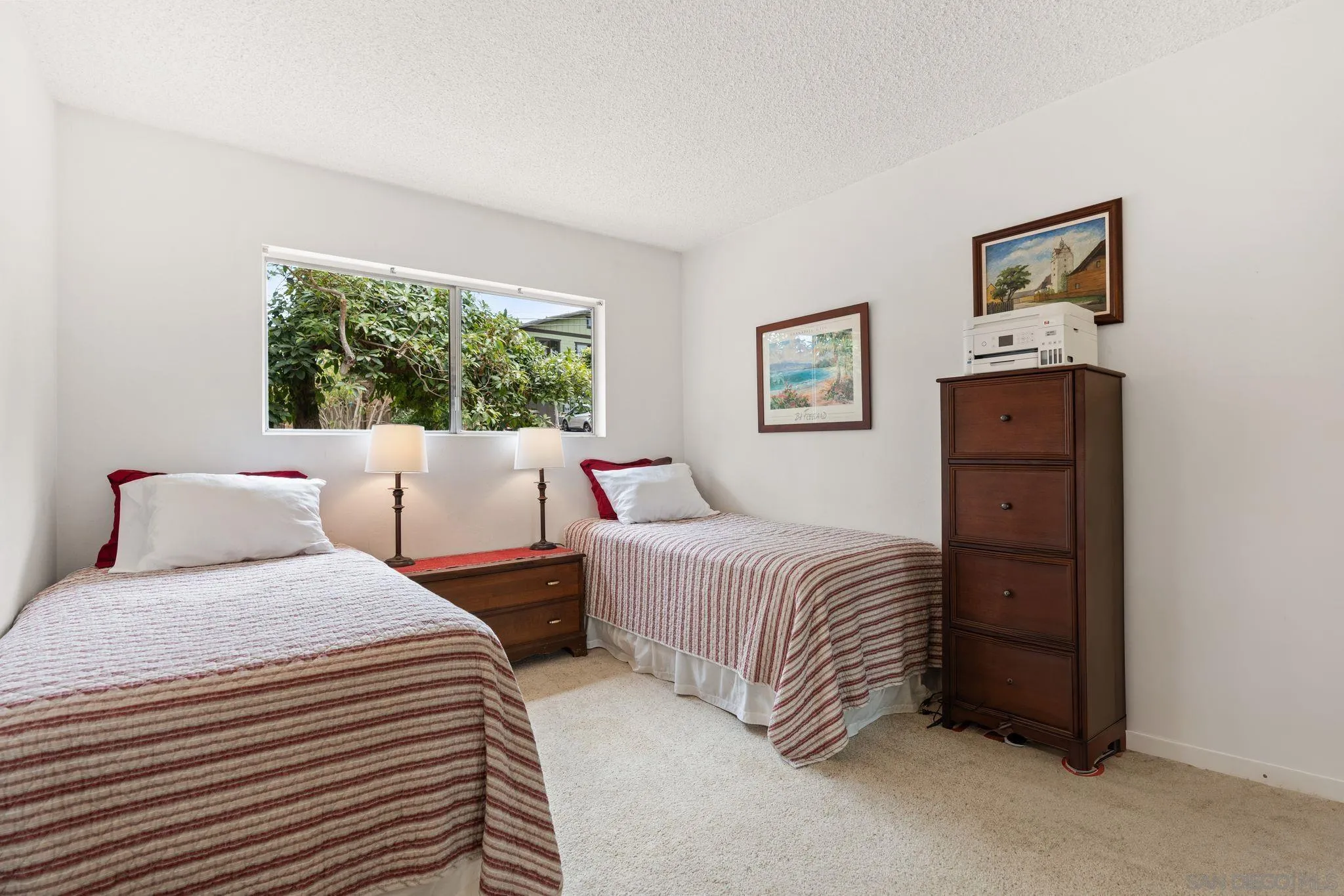 410 E Glaucus