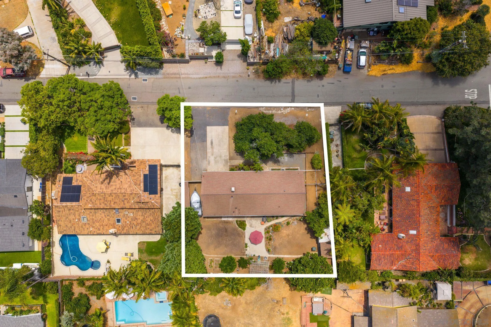 410 E Glaucus