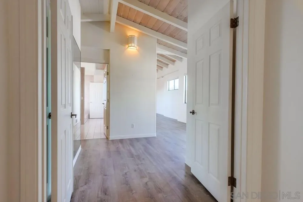 1145 La Jolla Rancho Road, La Jolla