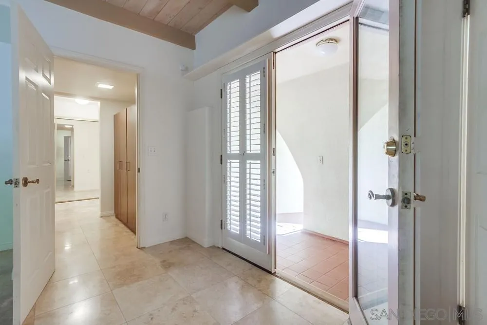 1145 La Jolla Rancho Road, La Jolla