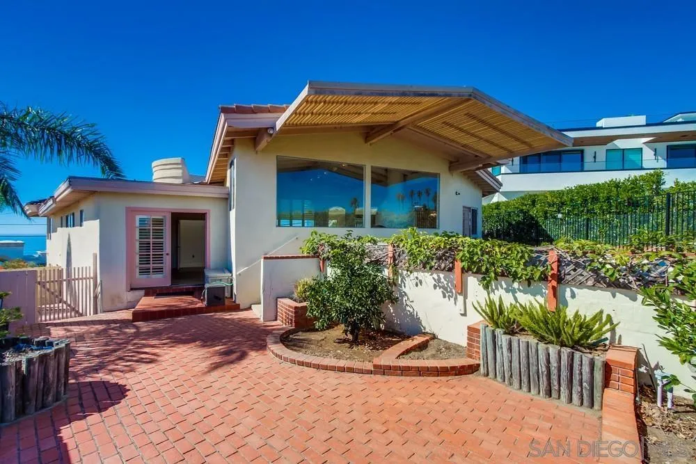 1145 La Jolla Rancho Road, La Jolla