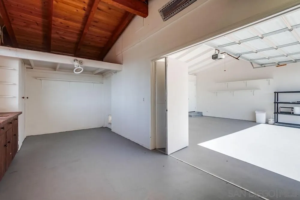 1145 La Jolla Rancho Road, La Jolla