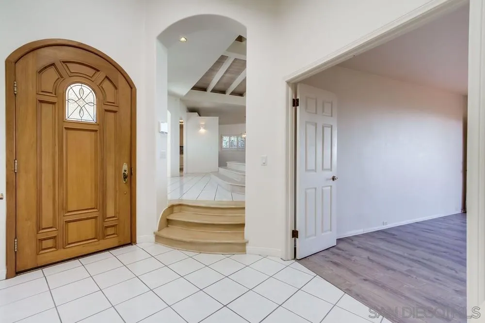 1145 La Jolla Rancho Road, La Jolla
