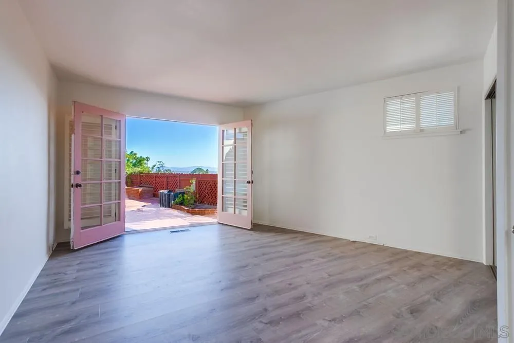 1145 La Jolla Rancho Road, La Jolla