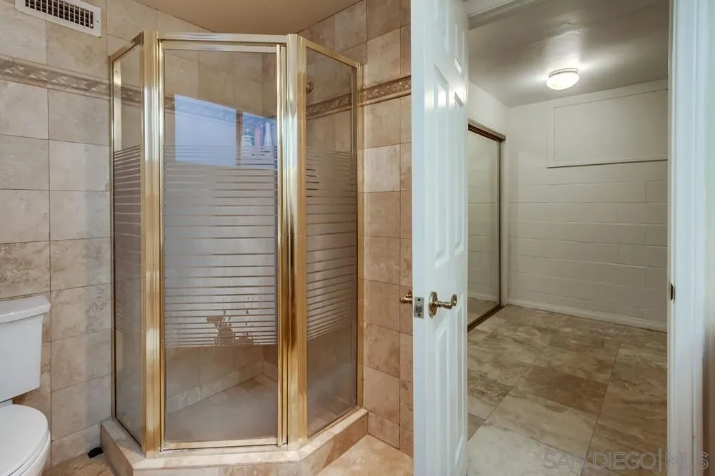 1145 La Jolla Rancho Road, La Jolla
