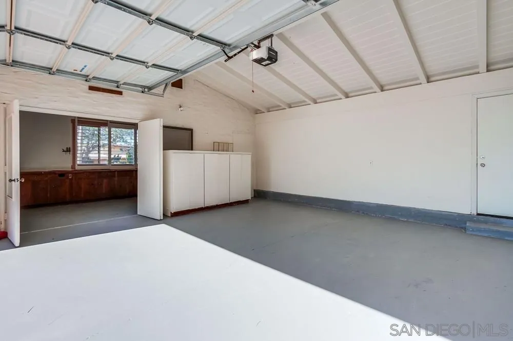 1145 La Jolla Rancho Road, La Jolla