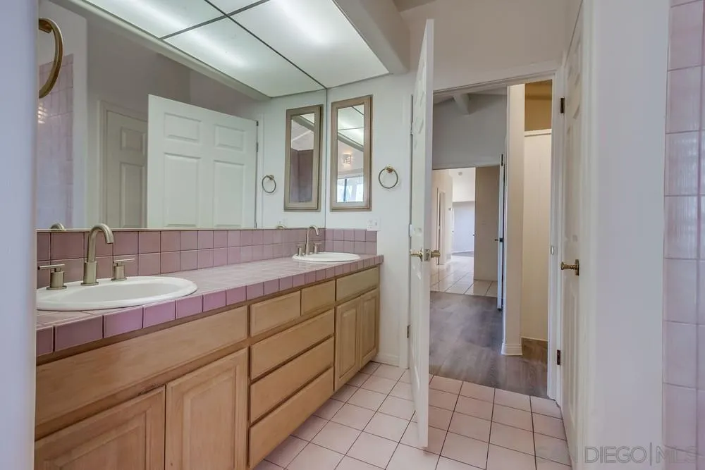 1145 La Jolla Rancho Road, La Jolla