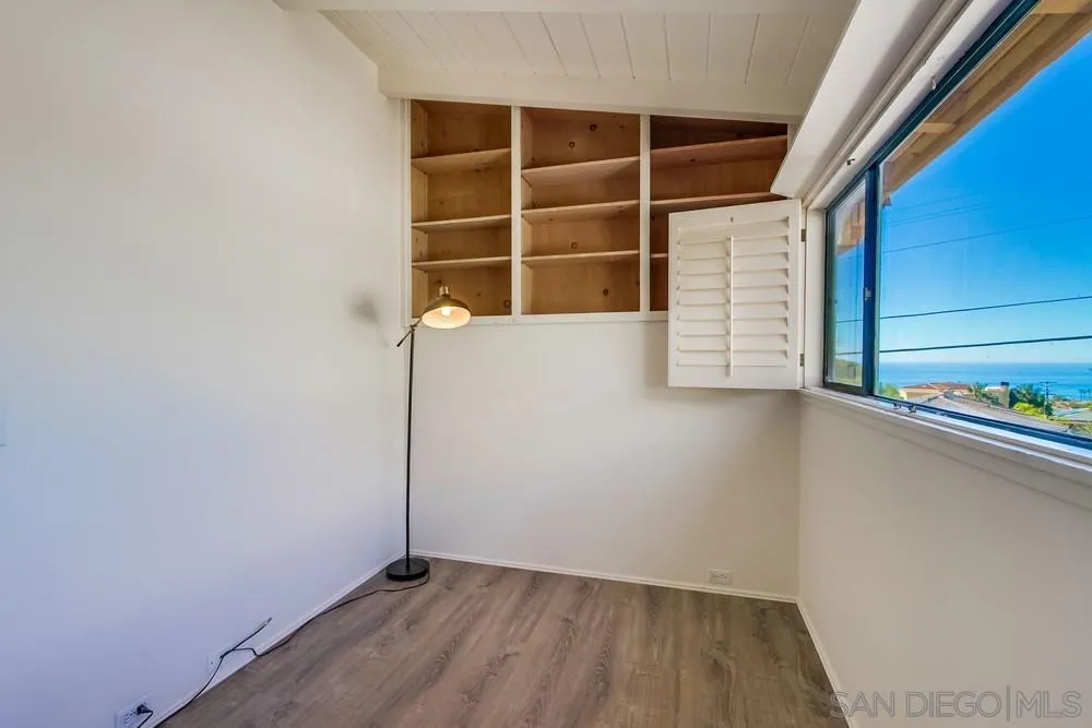 1145 La Jolla Rancho Road, La Jolla