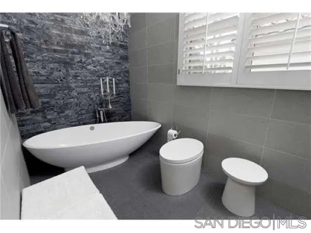 7335 Draper Avenue, La Jolla