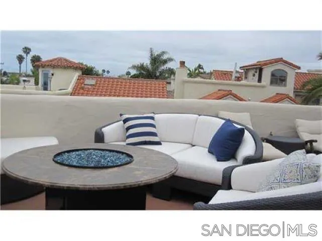 7335 Draper Avenue, La Jolla