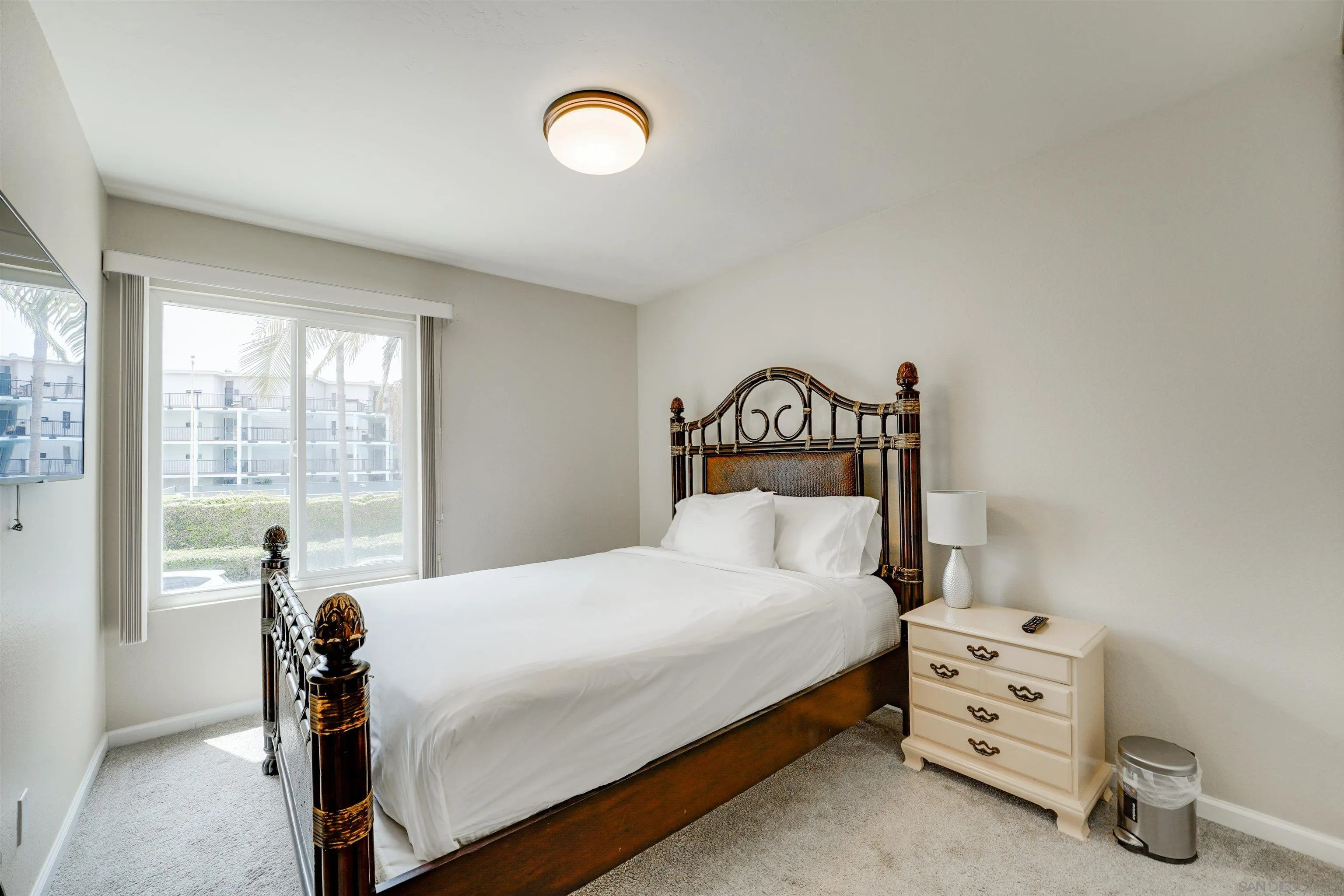 8229 El Paseo Grande