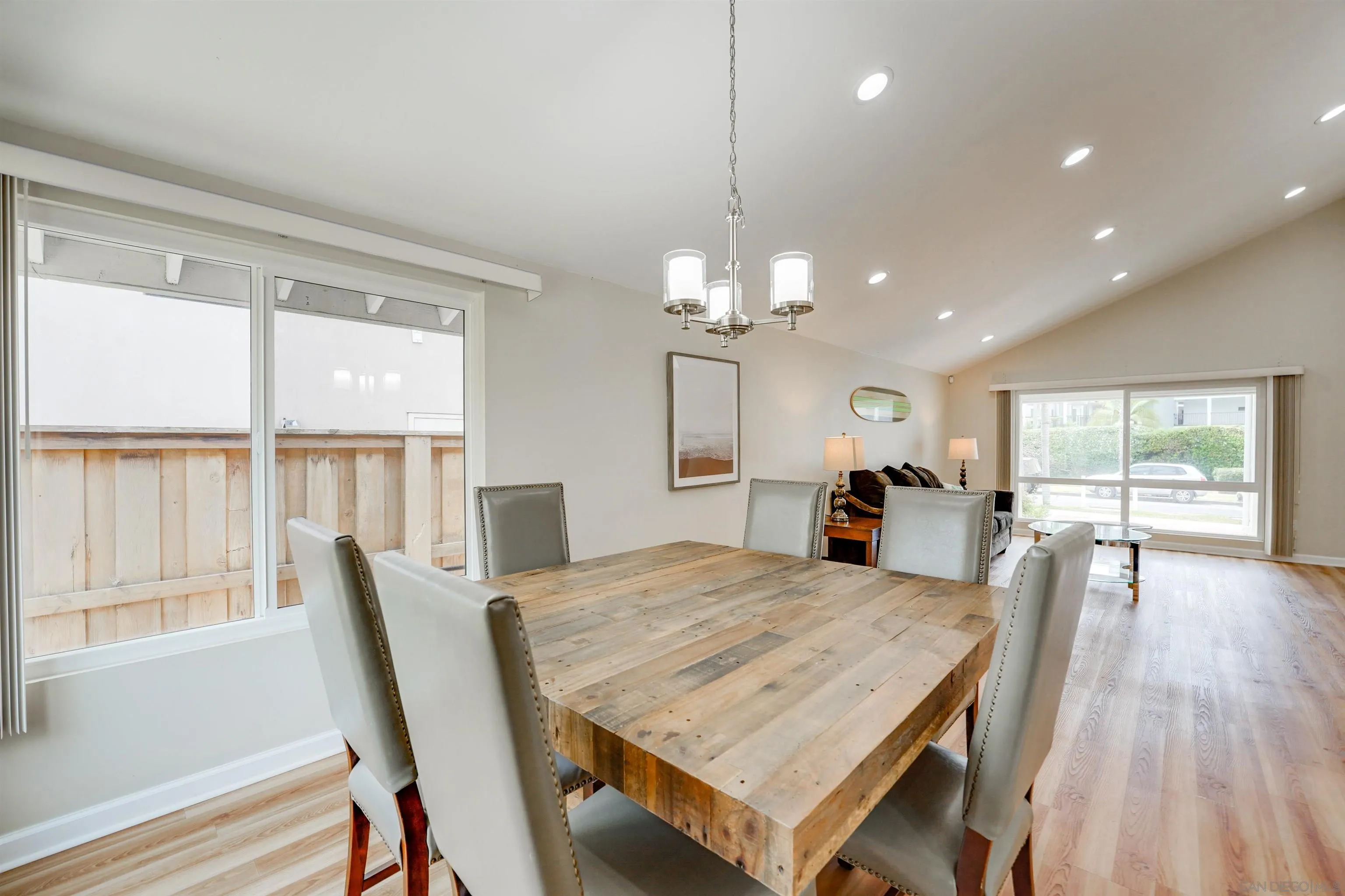 8229 El Paseo Grande