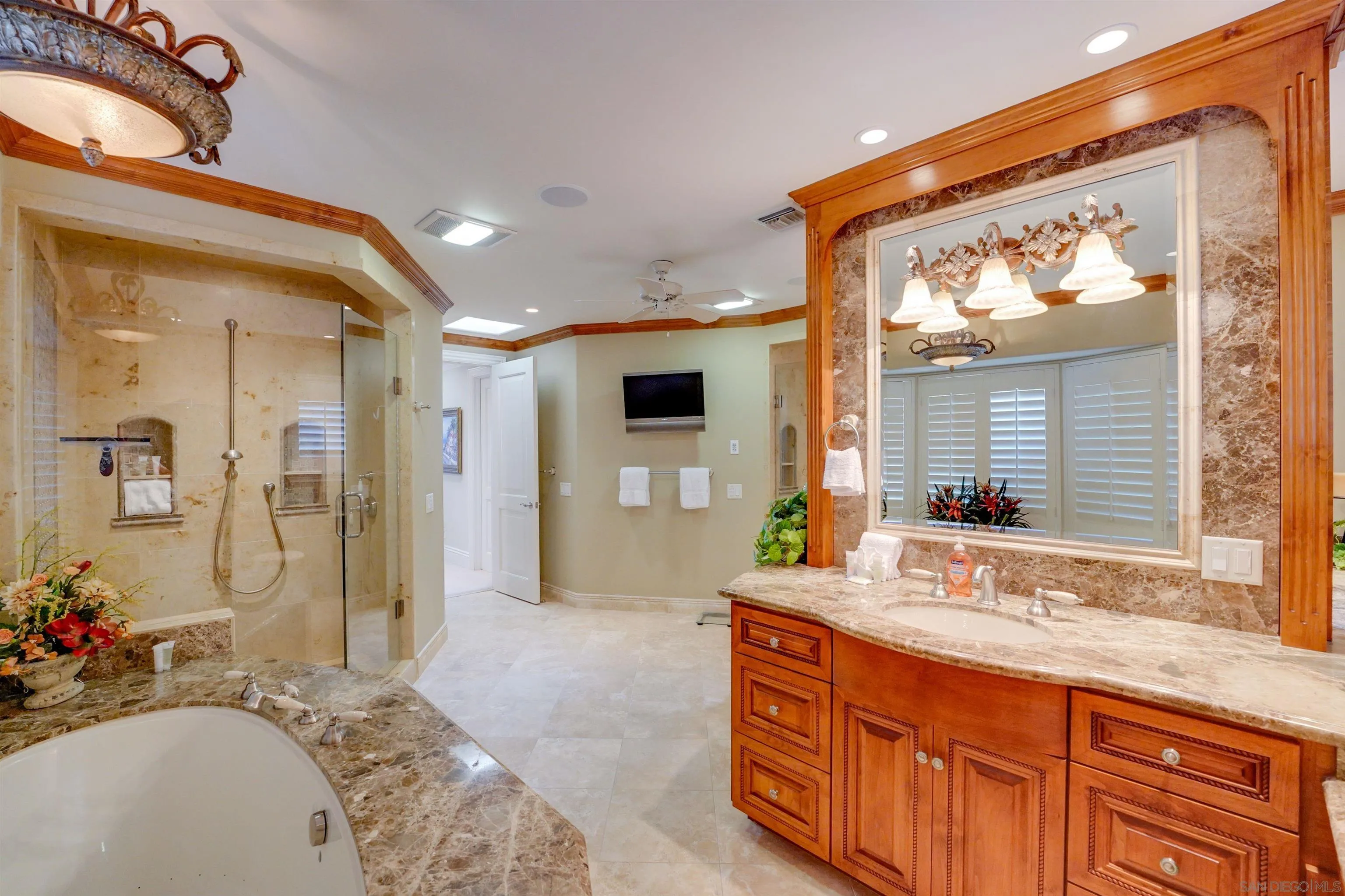 6010 Camino De La Costa