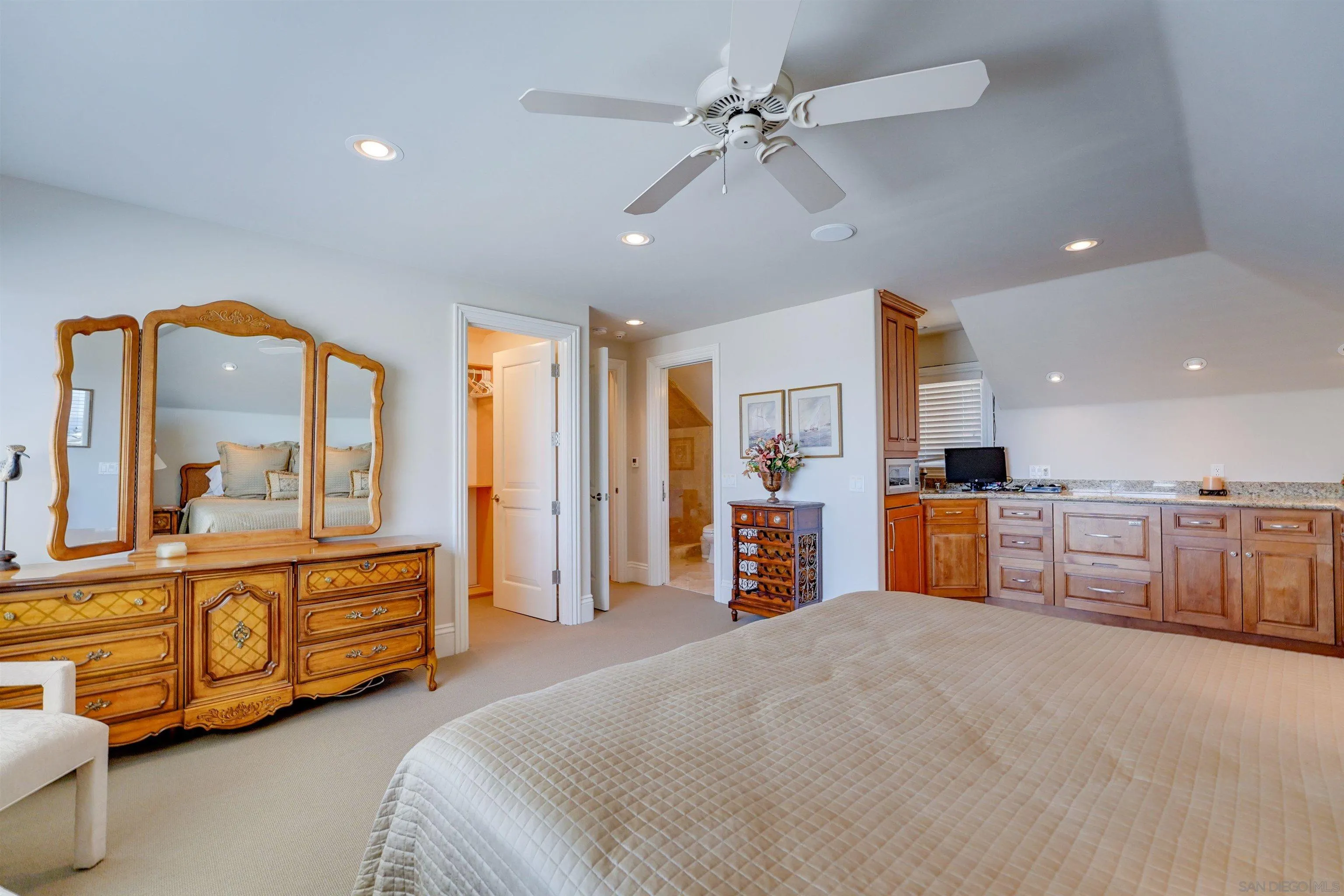 6010 Camino De La Costa