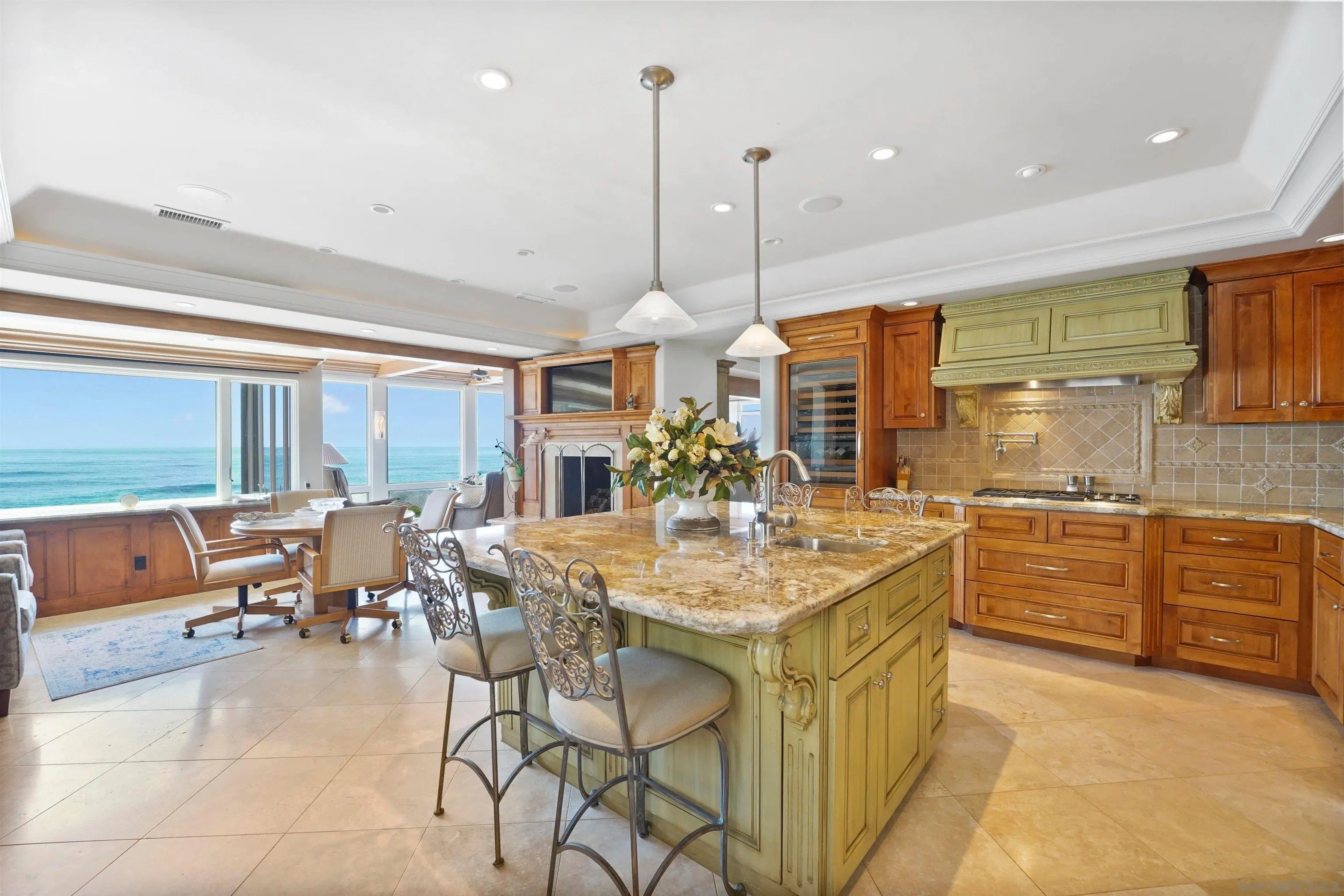 6010 Camino De La Costa