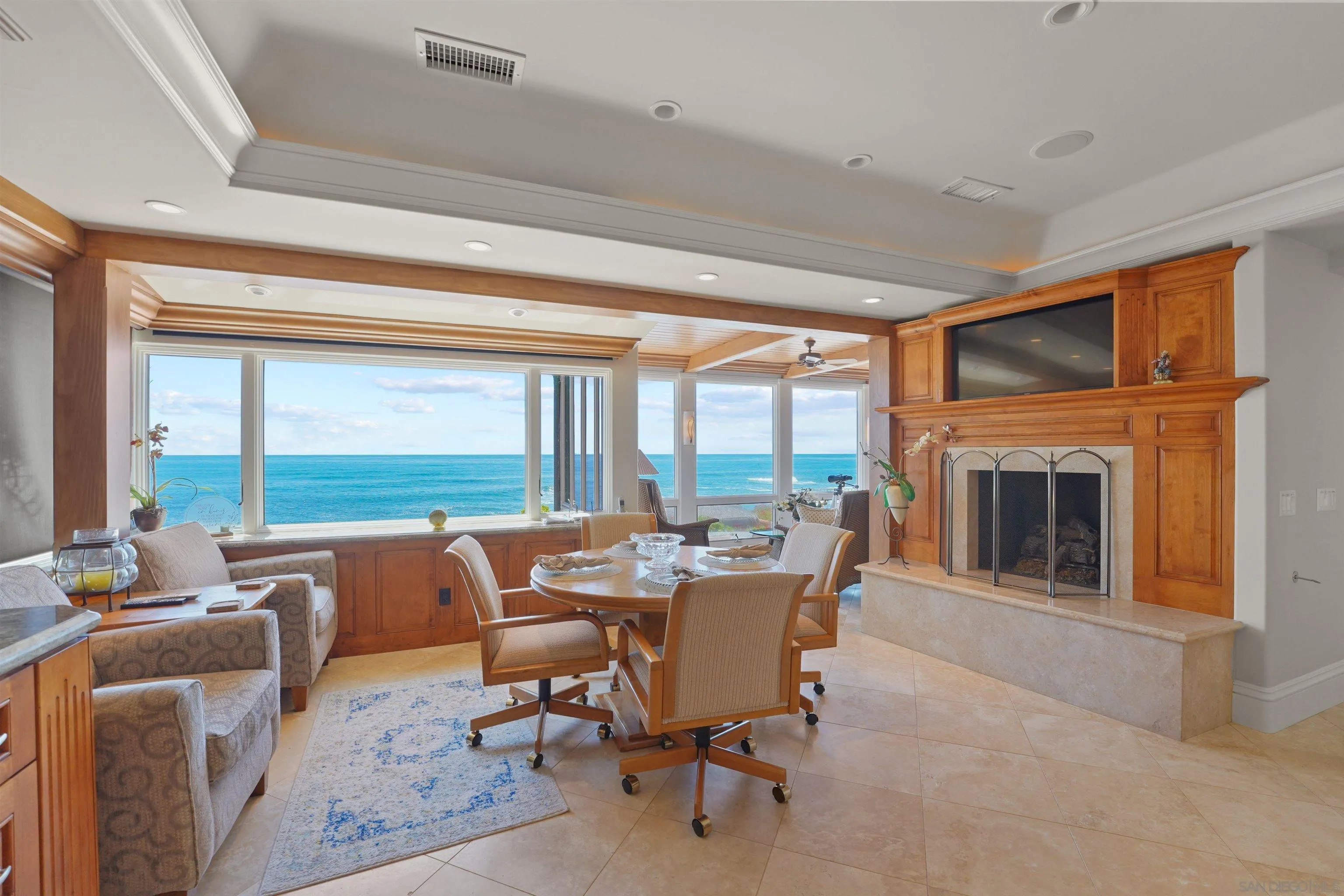 6010 Camino De La Costa