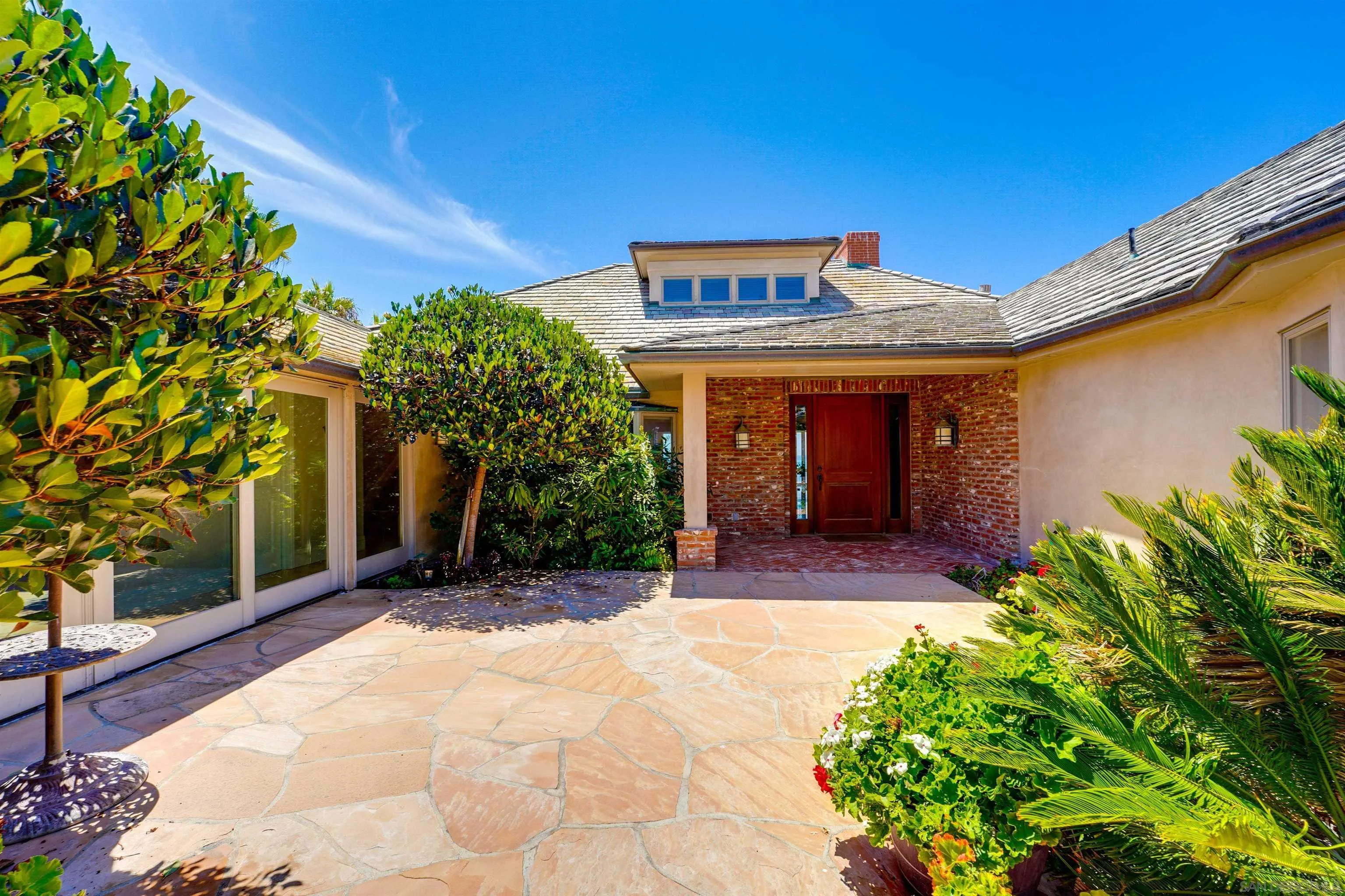 6010 Camino De La Costa