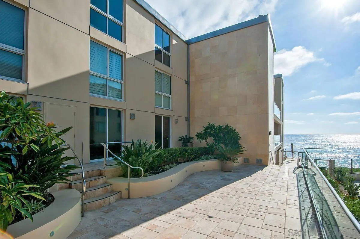 202 Coast Blvd. Unit #10