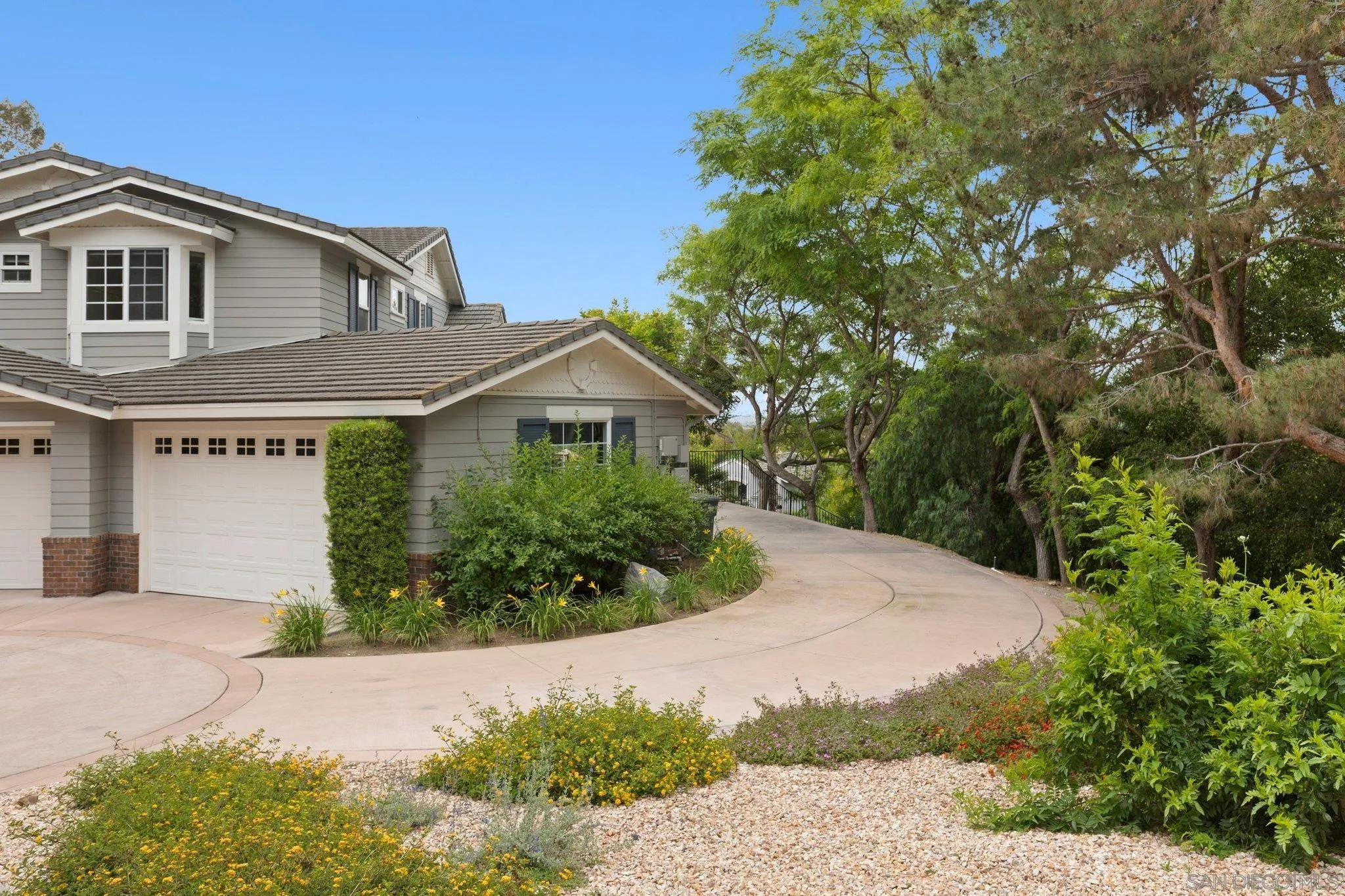 521 Latigo Row