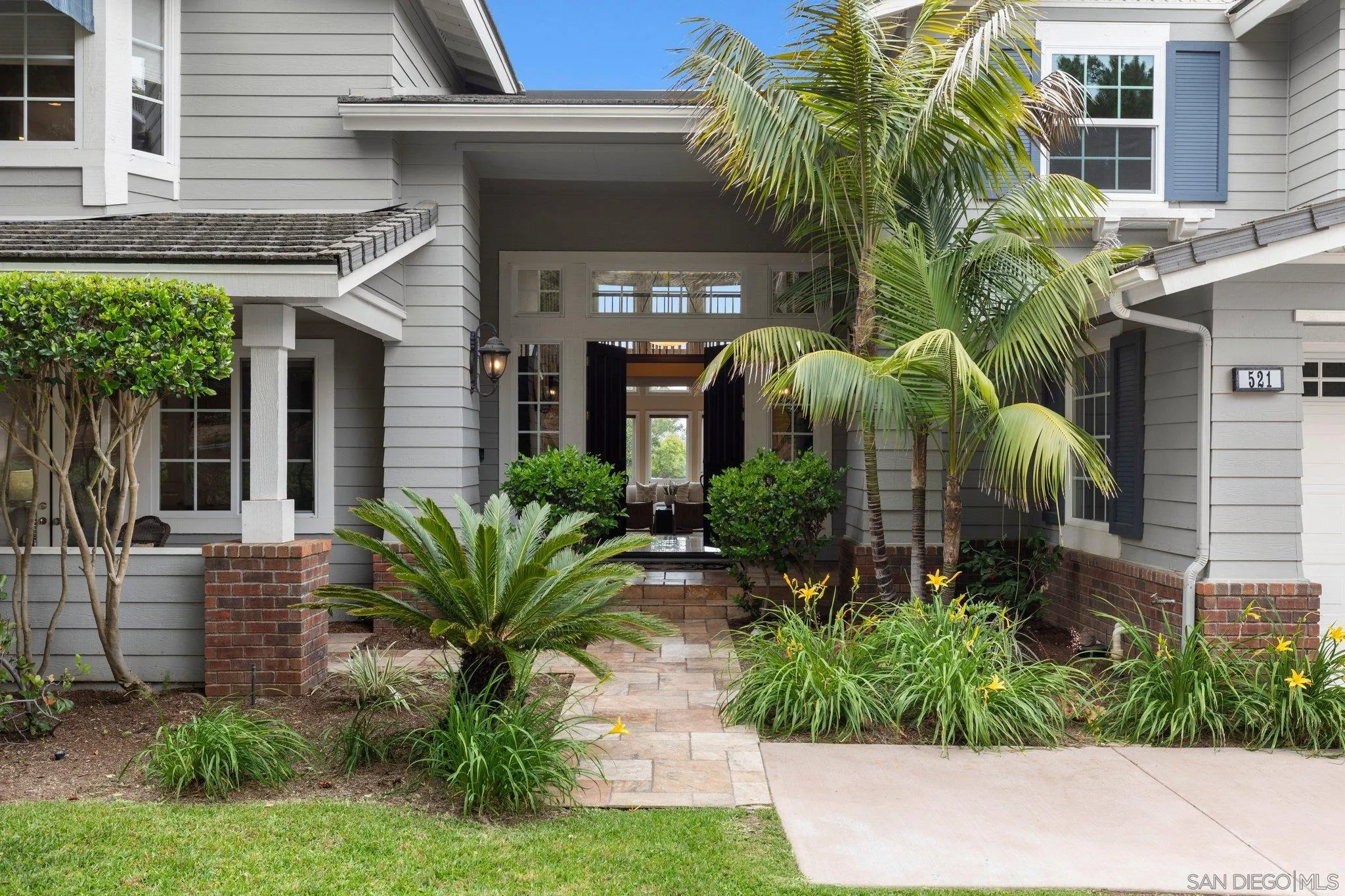 521 Latigo Row