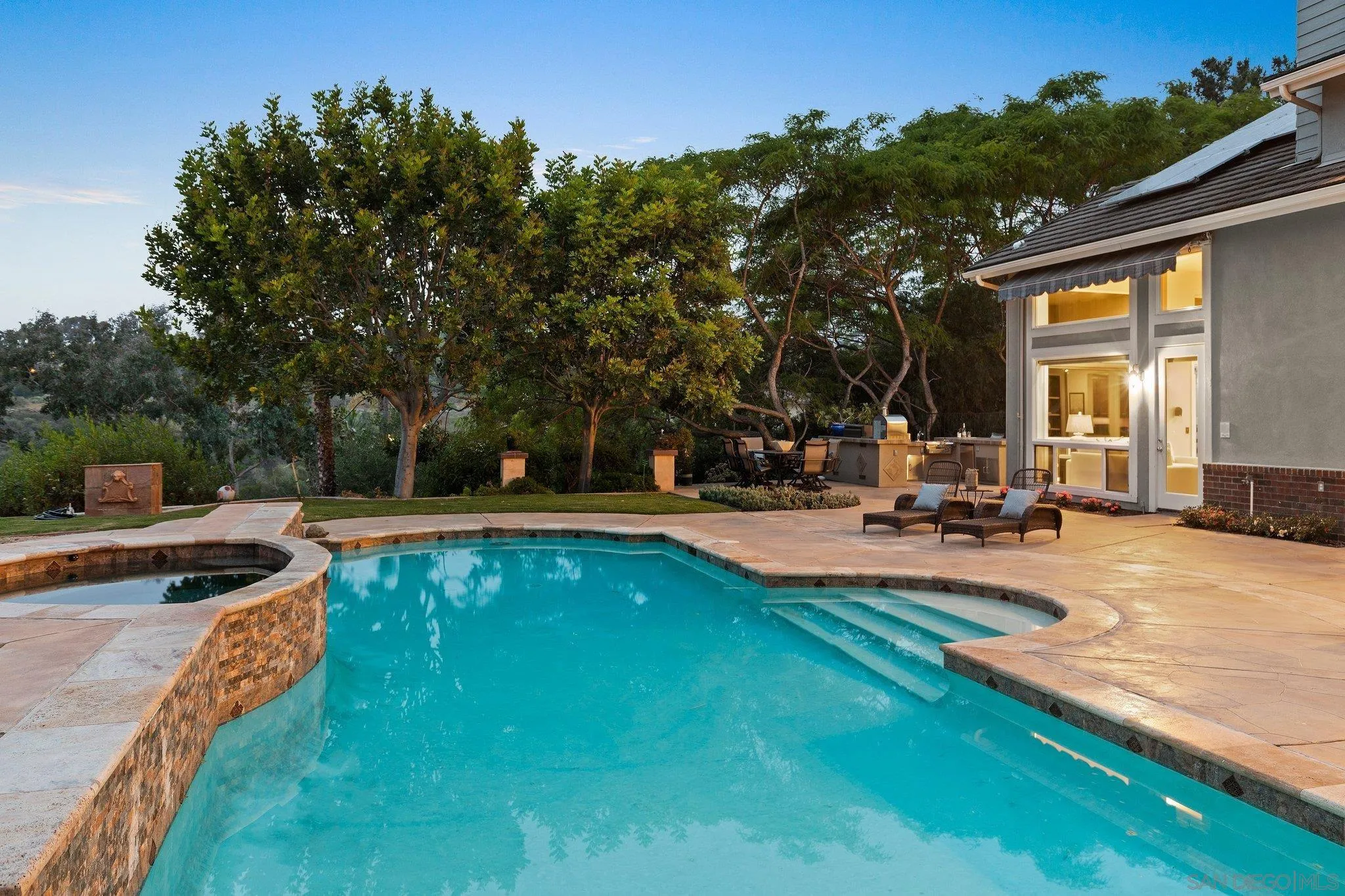 521 Latigo Row