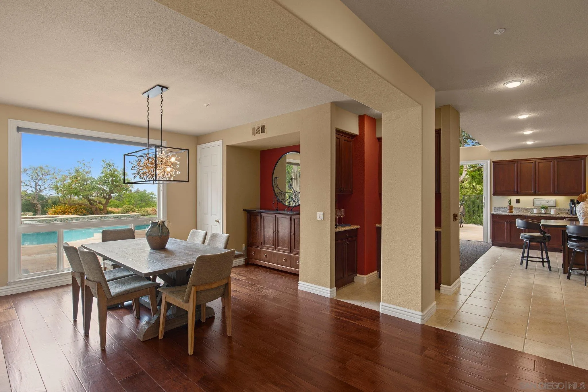 521 Latigo Row