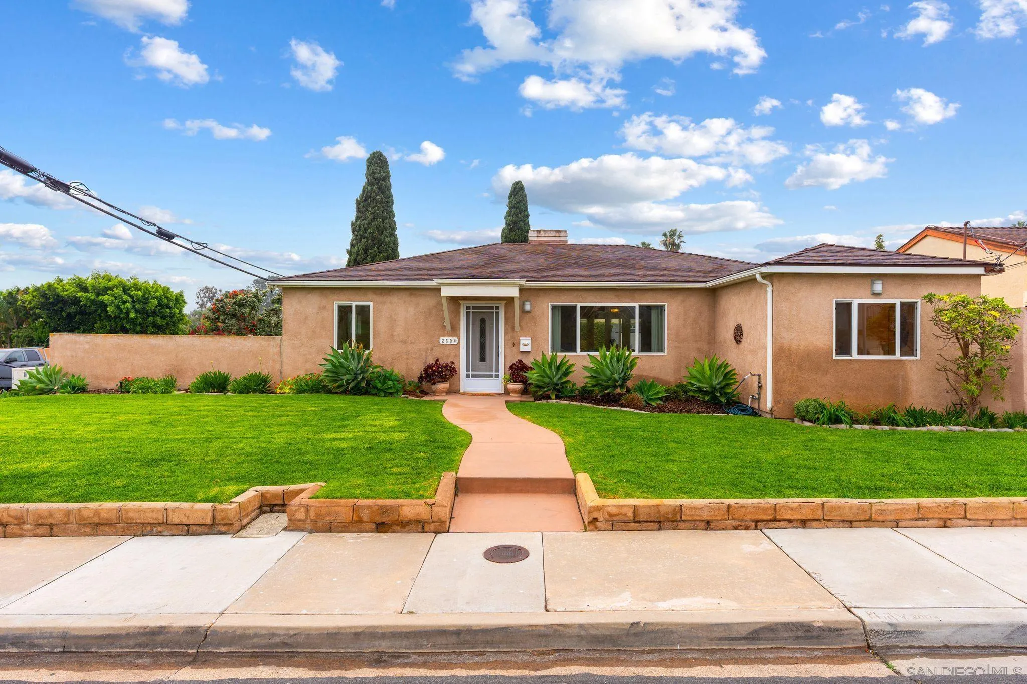 2604 Grandview Street